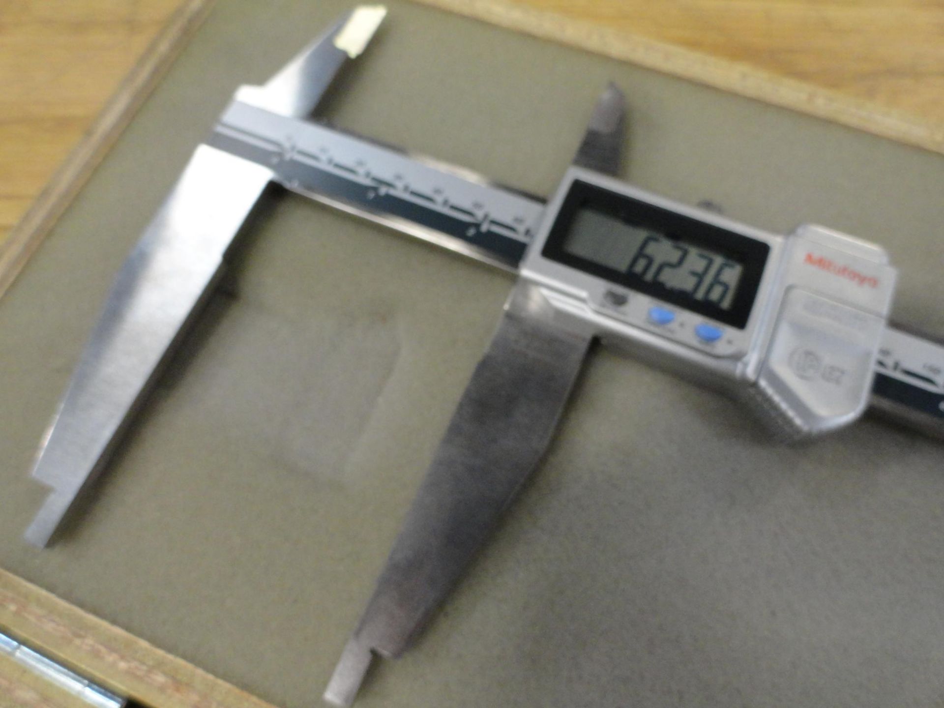 Mitutoyo Digital Caliper, code no. 551-341-10, model no. CDN-P12"PMX, serial no. 0001482, Absolute C - Image 4 of 6