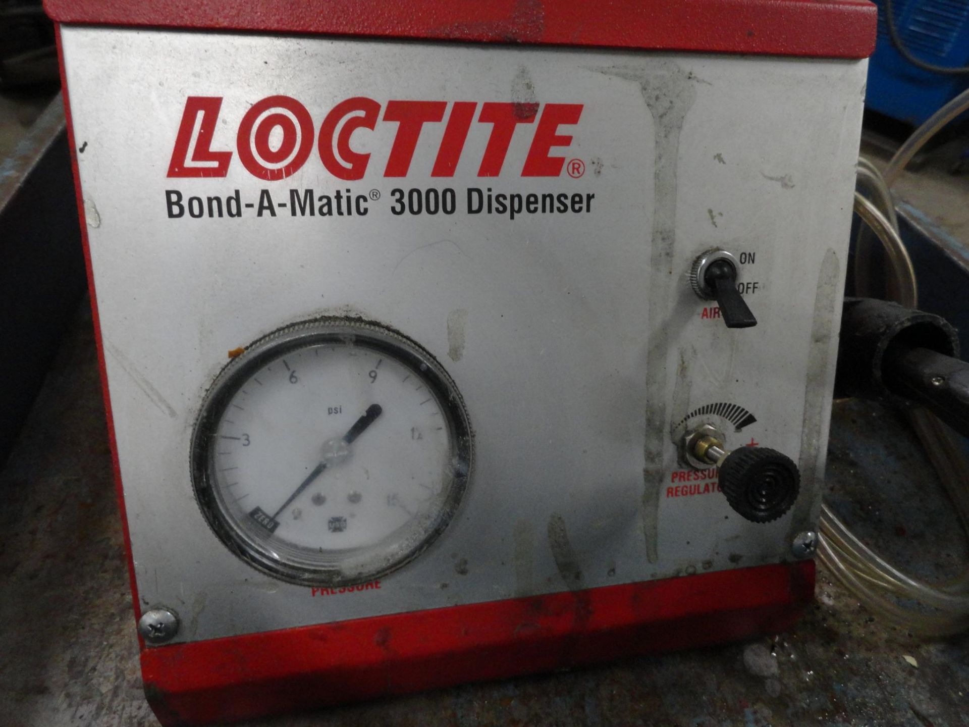 Loctite Bond-A-Matic 3000 Dispenser, air pressure regulated, includes metal cart - Image 2 of 10