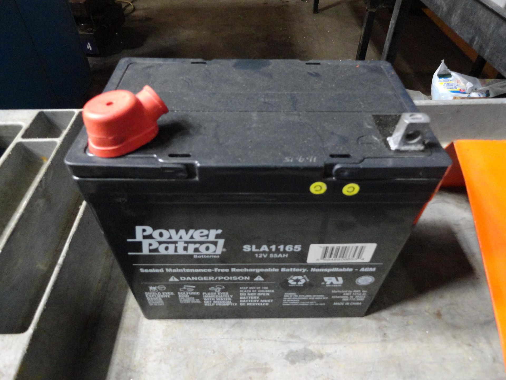 Walker WBM-13 0-3000 lb Battery Lift Magnet w/Remote Portable 120V Lifting Plate - Image 12 of 14