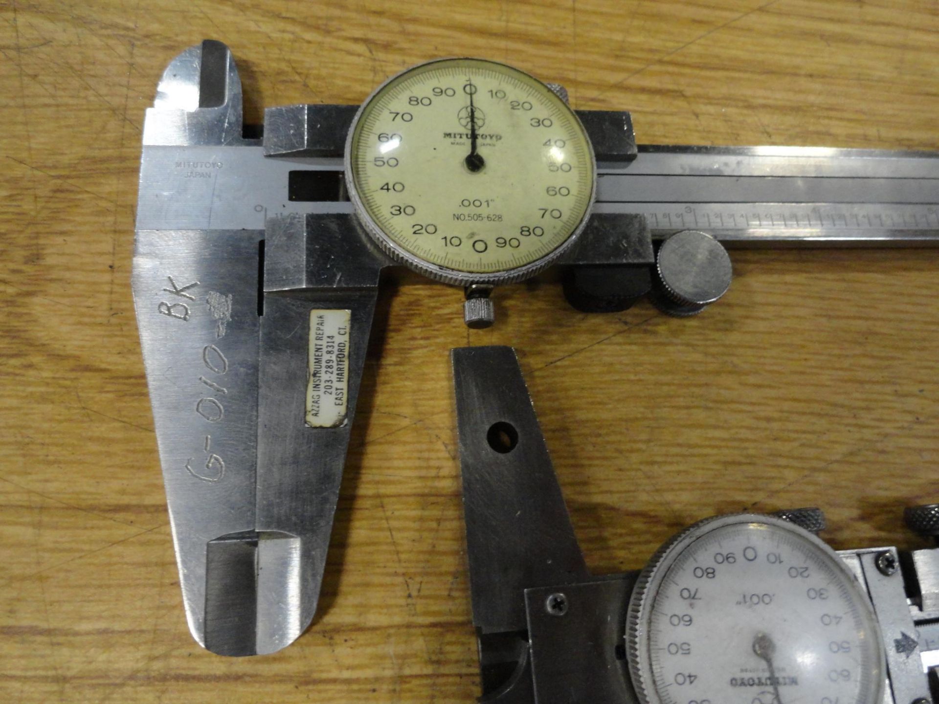 (3) Mitutoyo dial calipers, 8 and 12 inch, .001 inch increments - Image 2 of 5