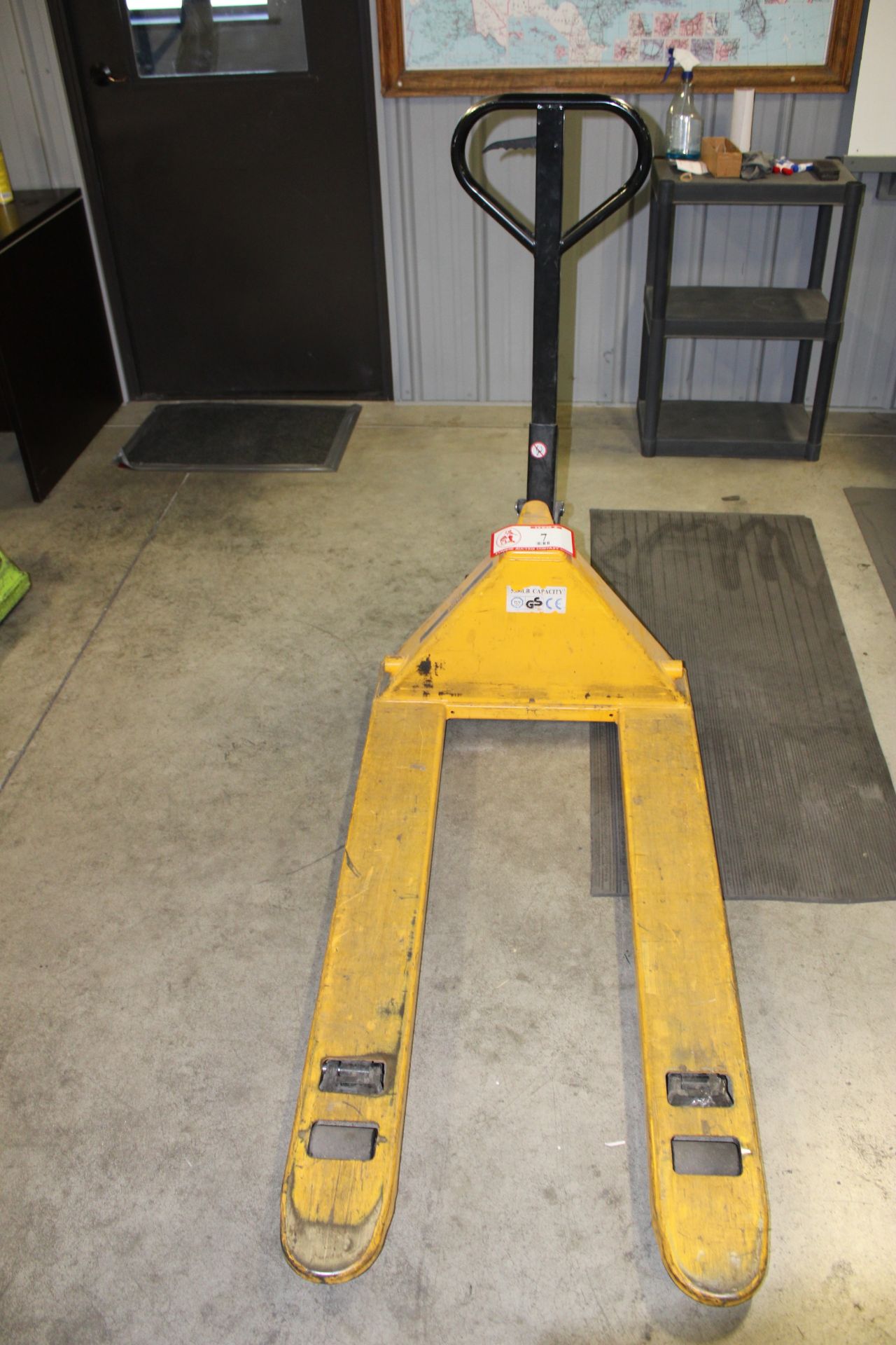 ULINE 5500lb Pallet Jack