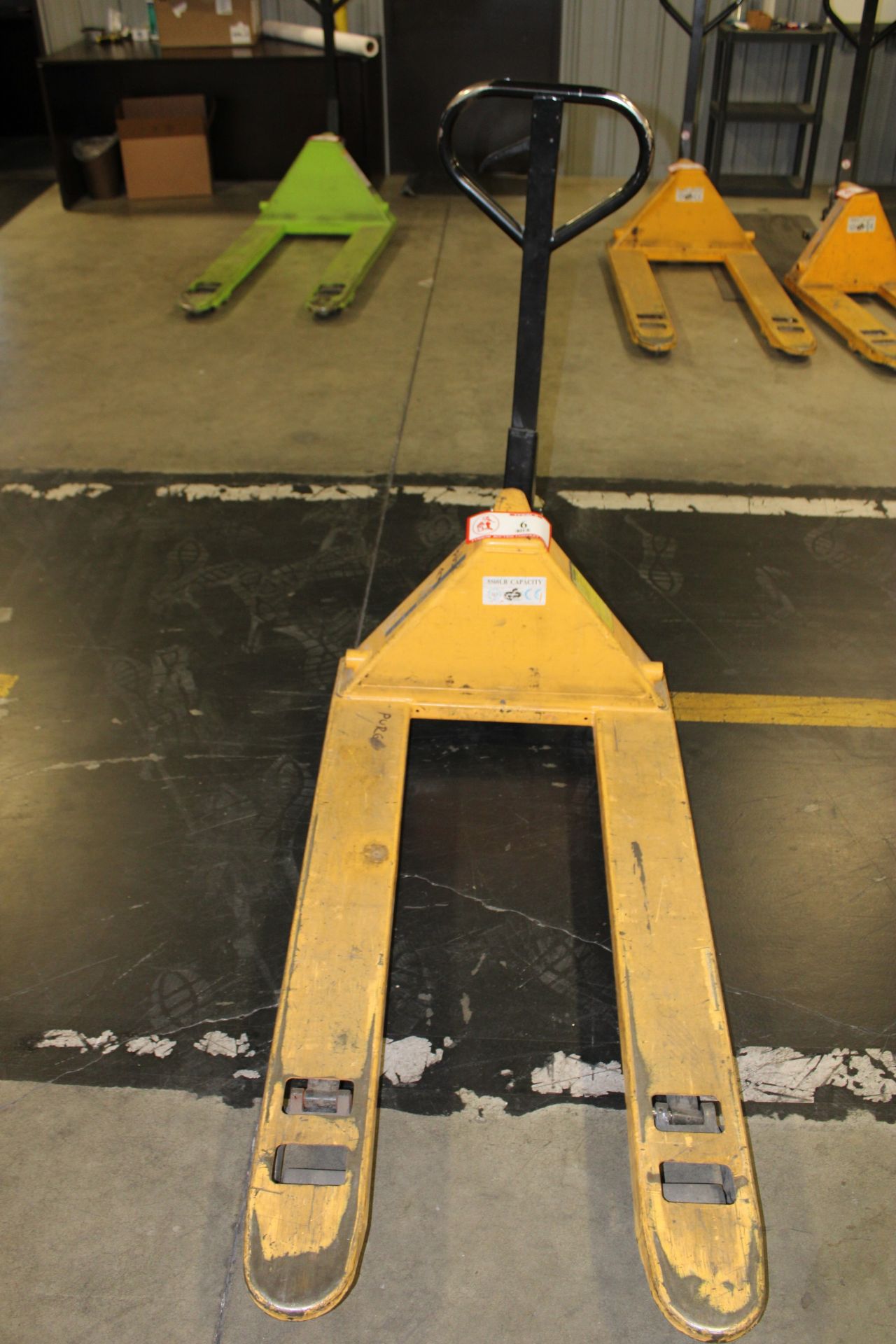 ULINE 5500lb Pallet Jack