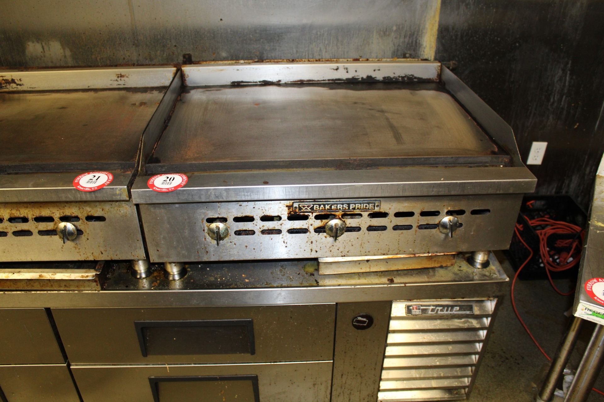 Bakers Pride 36" 3 Burner Gas Griddle