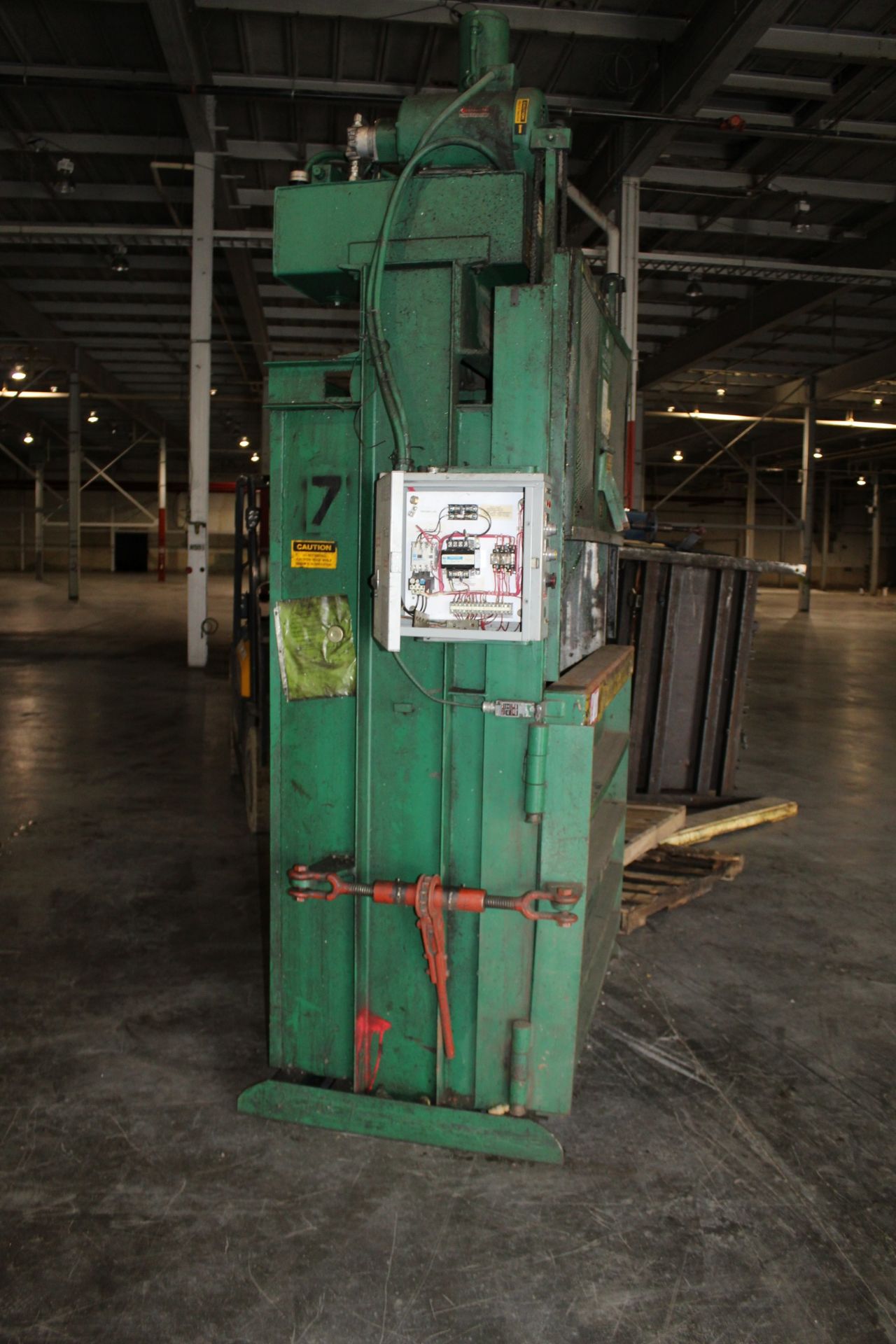 Load King 60" Cardboard Baler, 10hp, 208 Volt, 3 Phase - Image 2 of 3