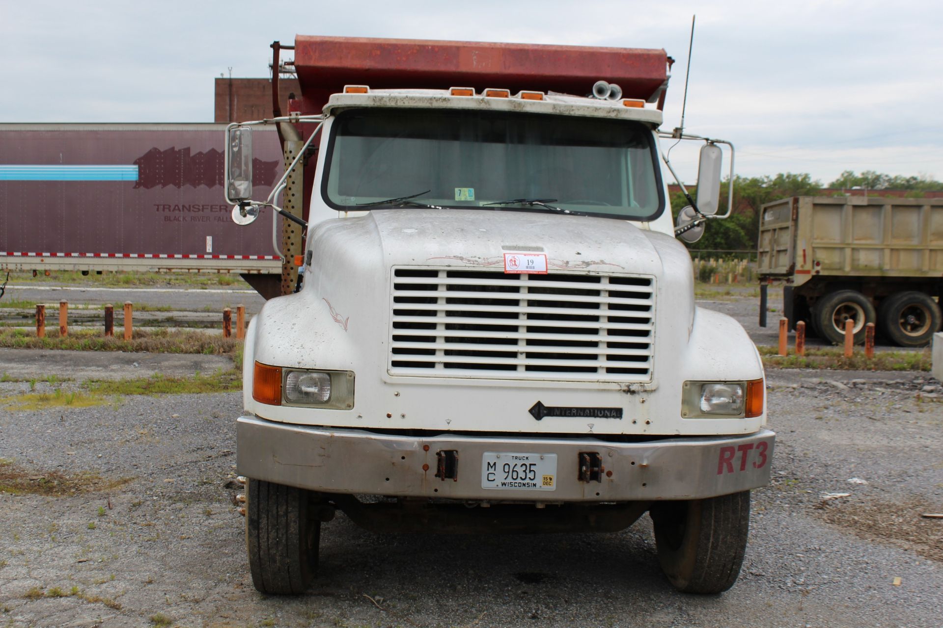 1999 International 4900 Tandem Axle Dump Truck, Detroit 530 Diesel, 10 Speed, 14' Fox Bodies Dump,