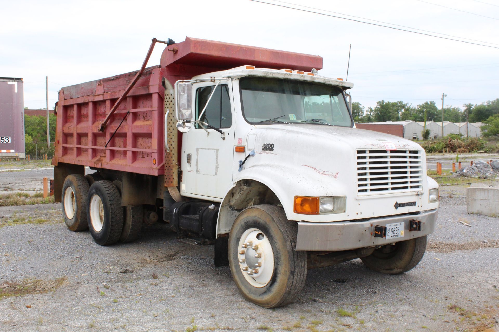 1999 International 4900 Tandem Axle Dump Truck, Detroit 530 Diesel, 10 Speed, 14' Fox Bodies Dump, - Image 2 of 5