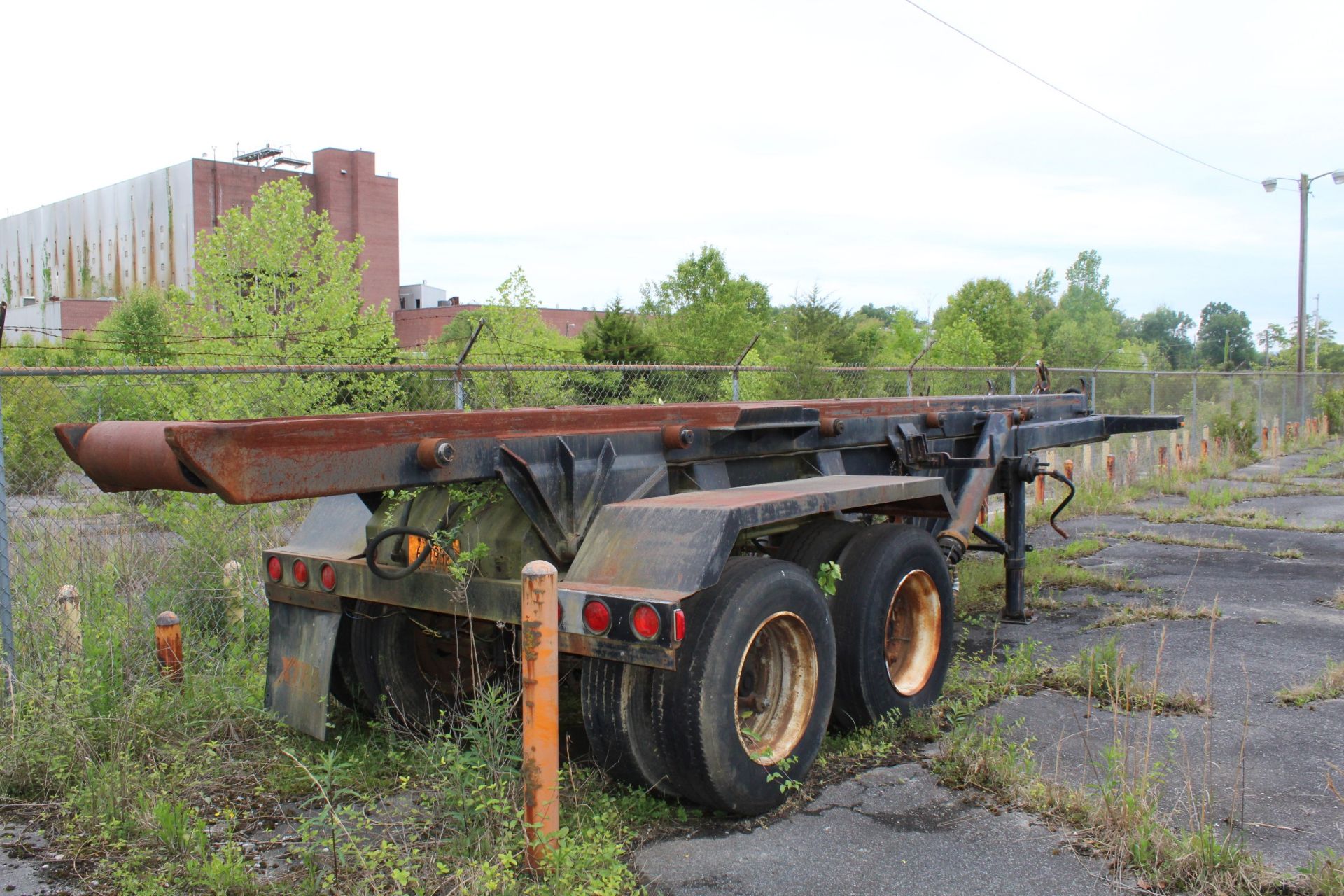 Roll Off Container Trailer NO TITLE EVER - Image 2 of 2