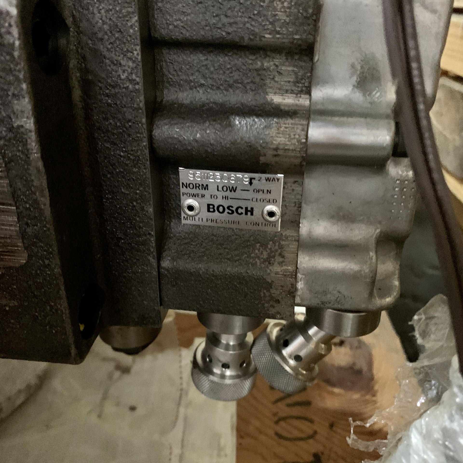 Lot of Bosch Hydraulic Pump, Switch, & Control Station - Image 4 of 7