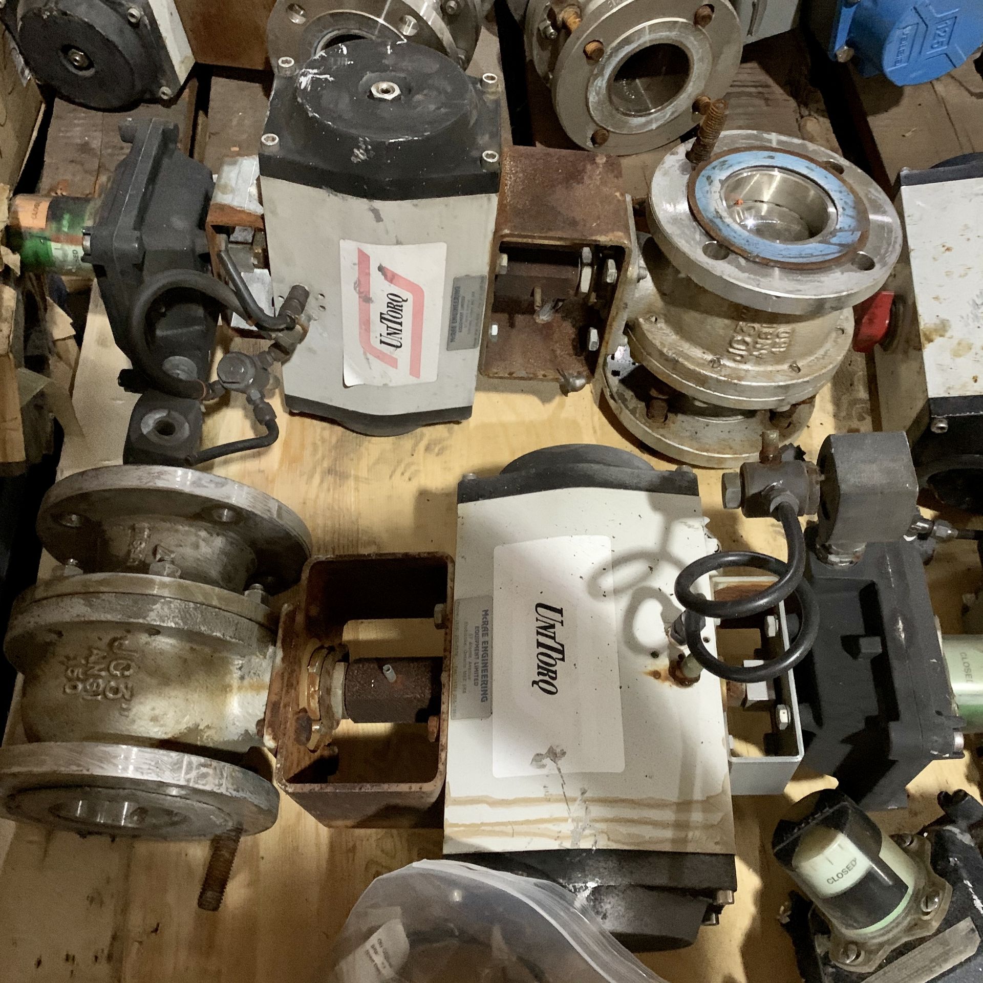 Lot of Assorted Actuators & Controls - Image 5 of 9