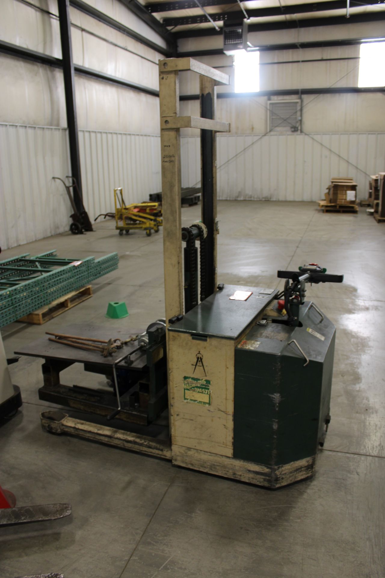 Hansford Hydraulic Forklift - Image 2 of 2