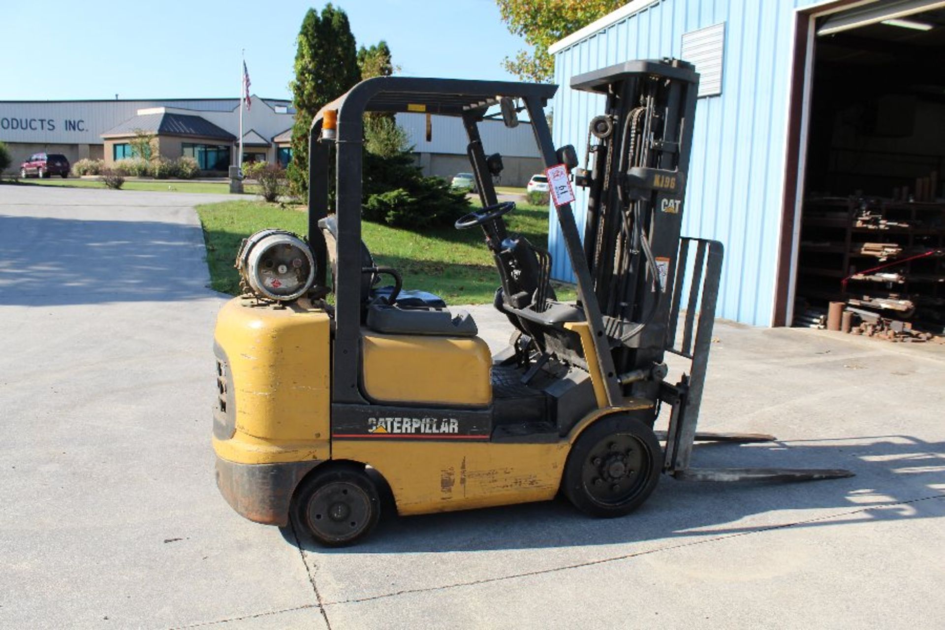 Caterpillar Model GC25K Forklift, 5000lb, 200" Lift, Solid Tired LP Gas, 10,950 Hours, s/n AT82C- - Image 2 of 3