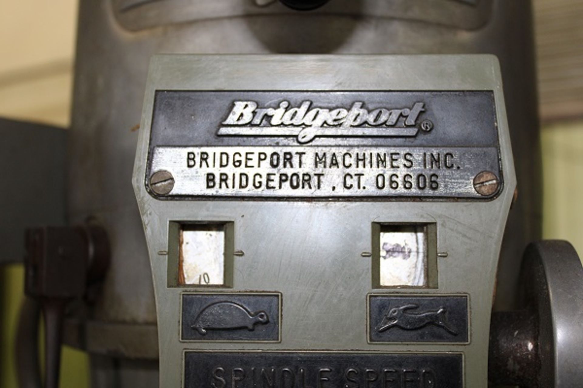 Bridgeport Vertical Mill w/ XY Axis and Bridgeport Easy Track Controls - Image 4 of 4