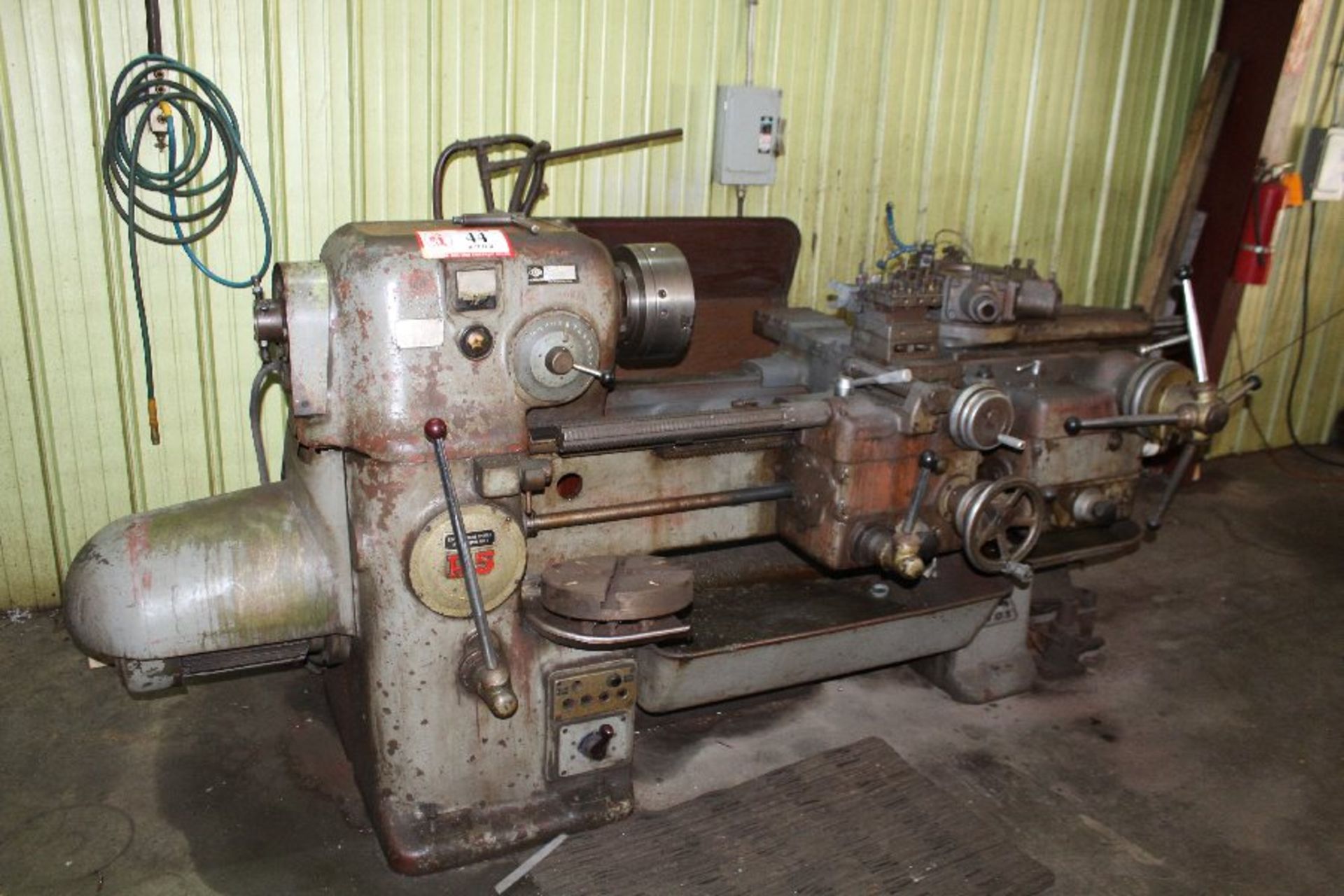 ZPS Model R5 Turret Lathe, 18" Swing