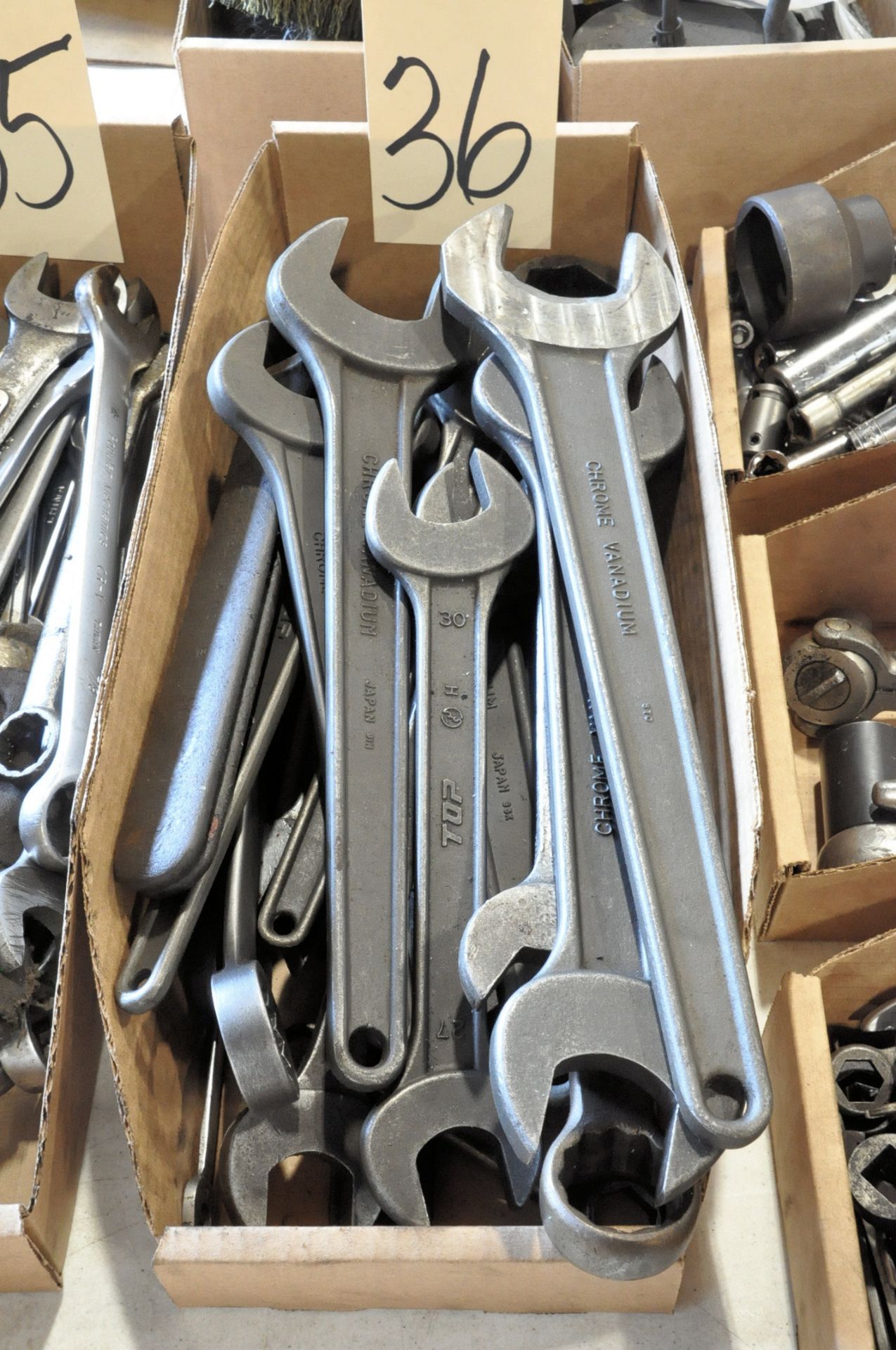 Lot-Machine Wrenches in (1) Box