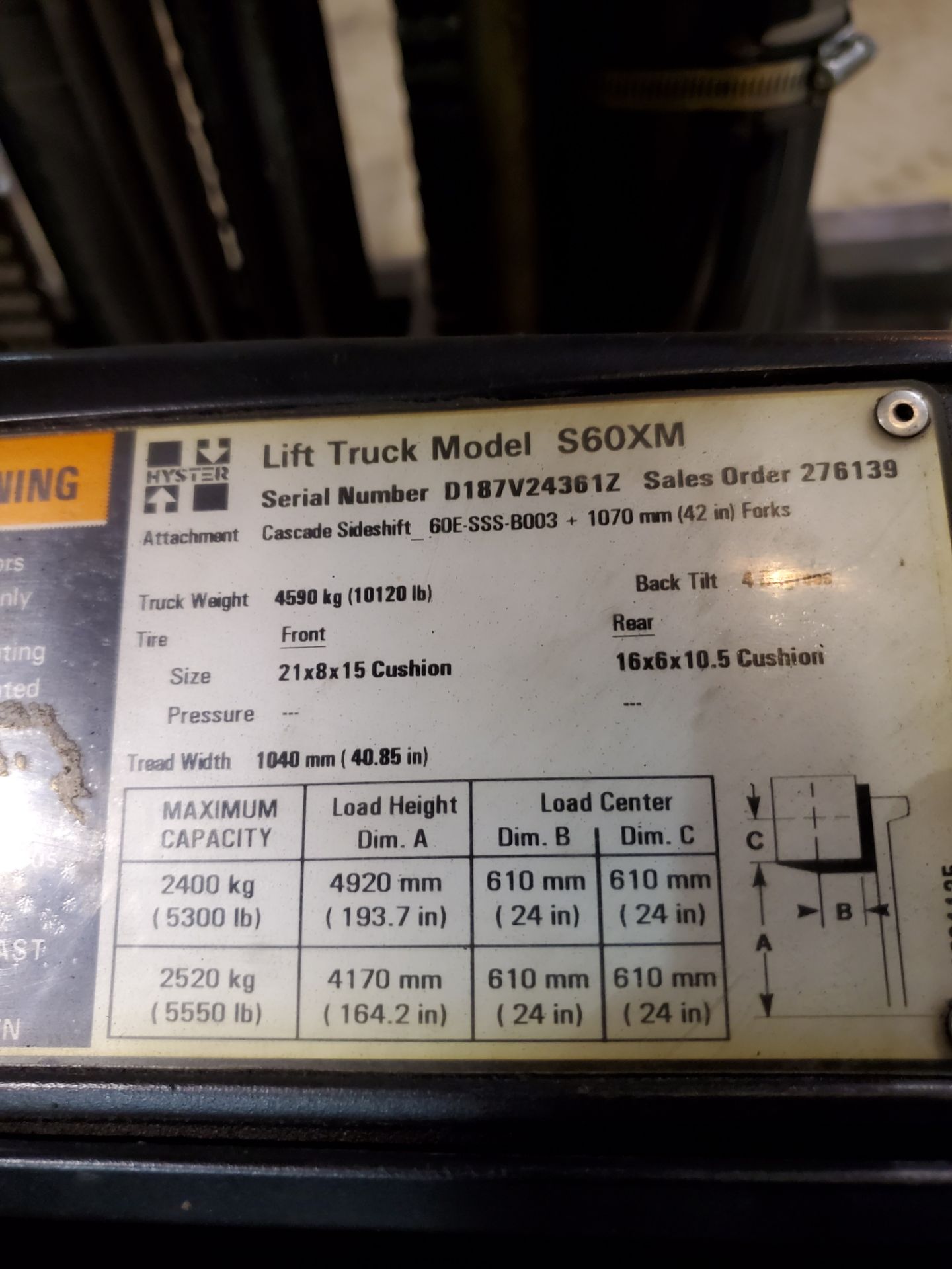 HYSTER PROPANE FORKLIFT, S60XM 6000LB CAPACITY, TRIPLE MAST, SIDE SHIFT- LOCATION - LACHINE, QUEBEC - Image 6 of 6