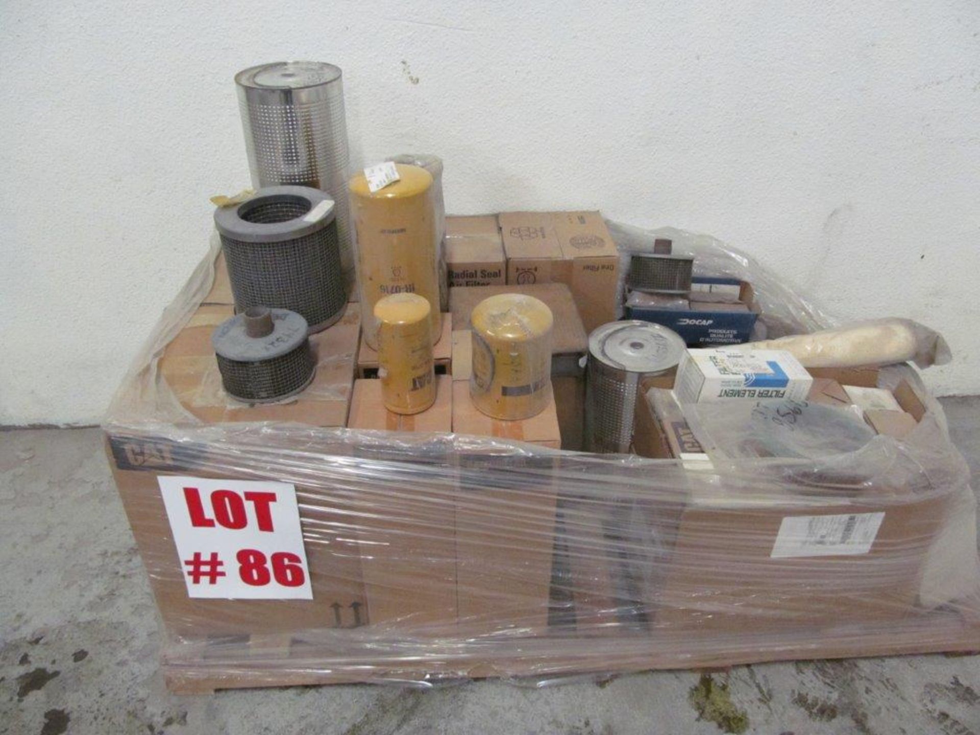 (1) LOT ASSORTED FILTERS, AIR & OIL - LOCATION, HAWKESBURY, ONTARIO