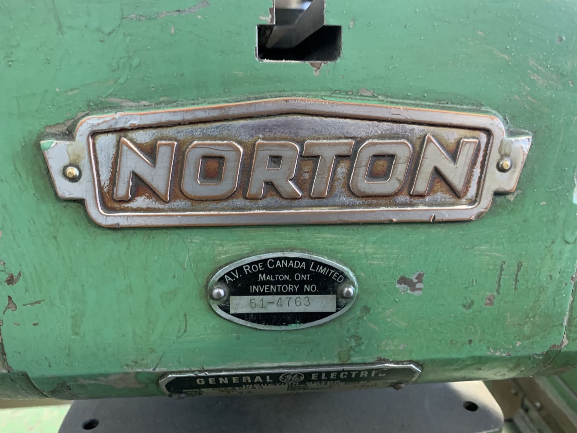 Norton Tool and Cutter Grinder, Model Ryder - LOCATION, Terrebonne, Quebec - Image 8 of 8