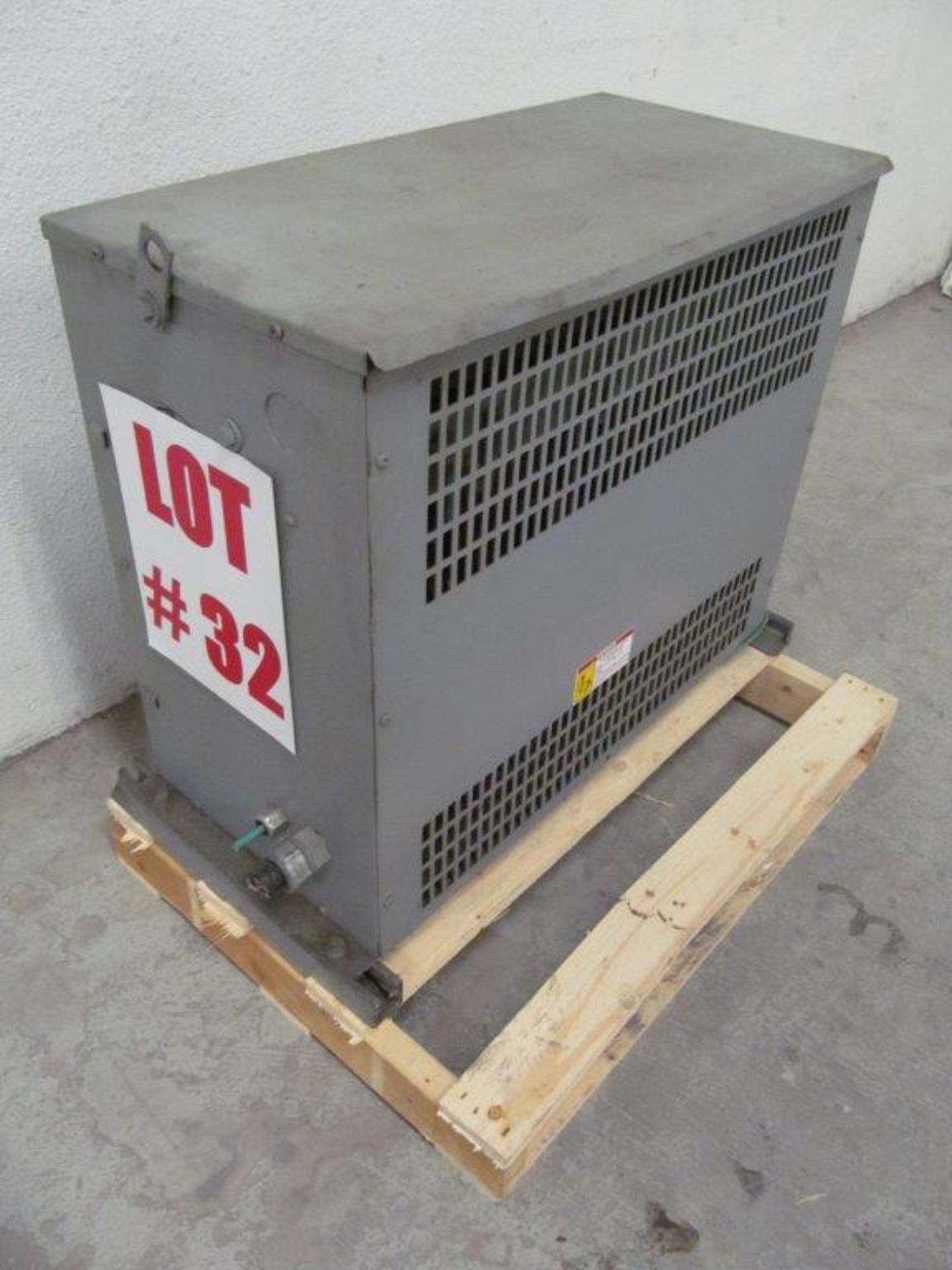 ELECTRICAL TRANSFORMER (NO INFORMATION), DIMENSION 29'' X 14'' X 24'' HIGH - LOCATION, HAWKESBURY,