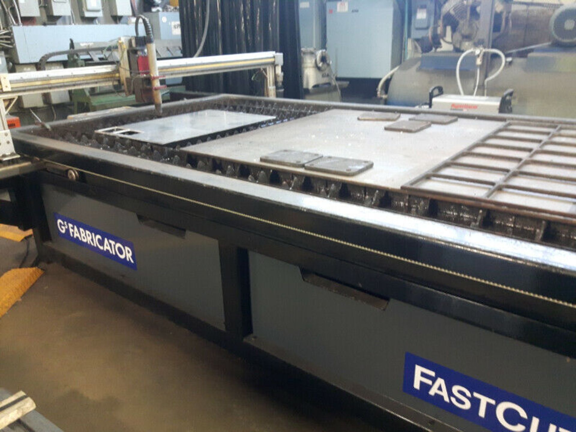 FASTCUT CNC PLASMA TABLE, 5’ x 10’ CAPACITY, YR 2008 - LOCATION: MONTREAL, QUEBEC - Image 3 of 8