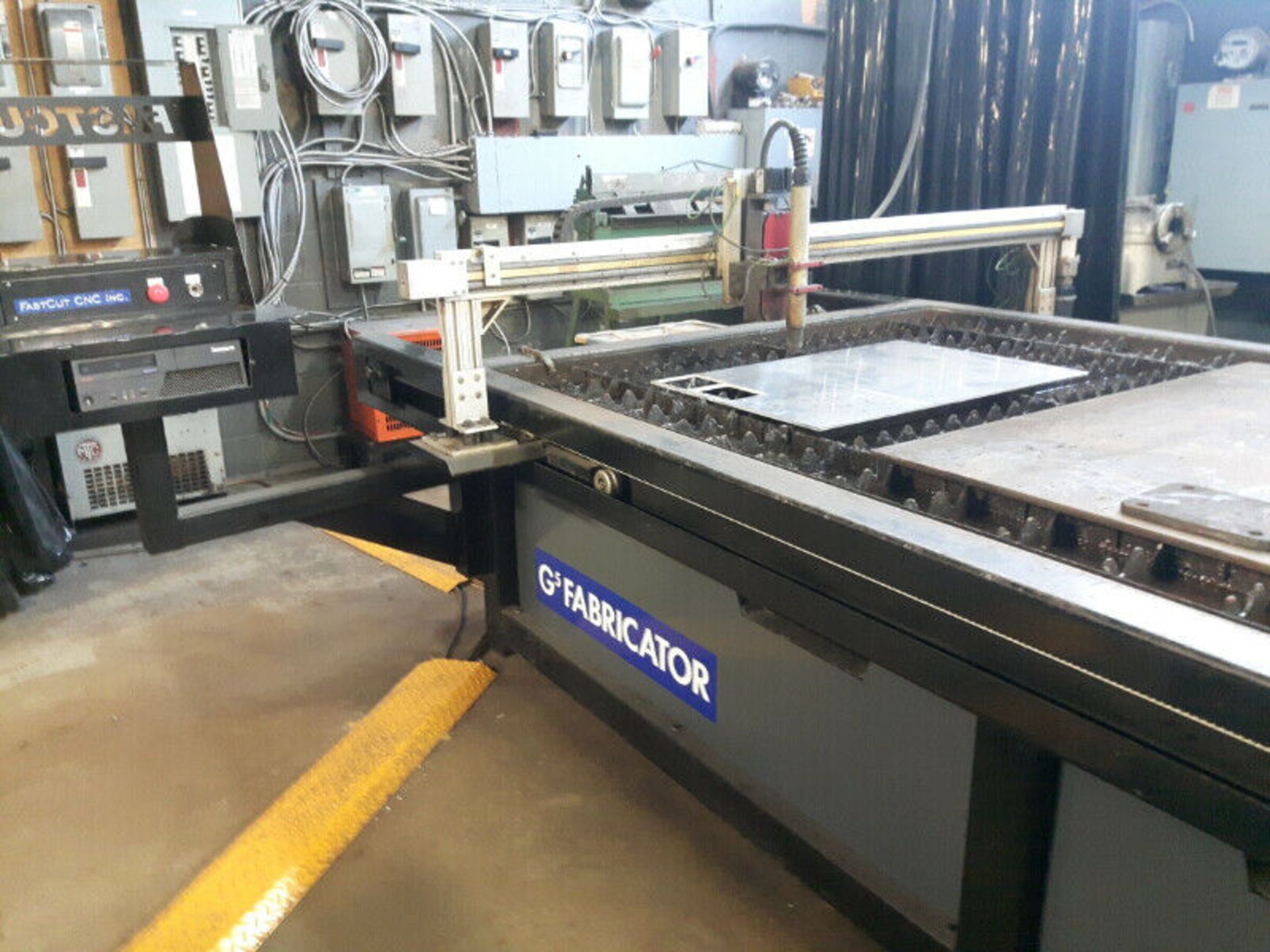 FASTCUT CNC PLASMA TABLE, 5’ x 10’ CAPACITY, YR 2008 - LOCATION: MONTREAL, QUEBEC - Image 4 of 8