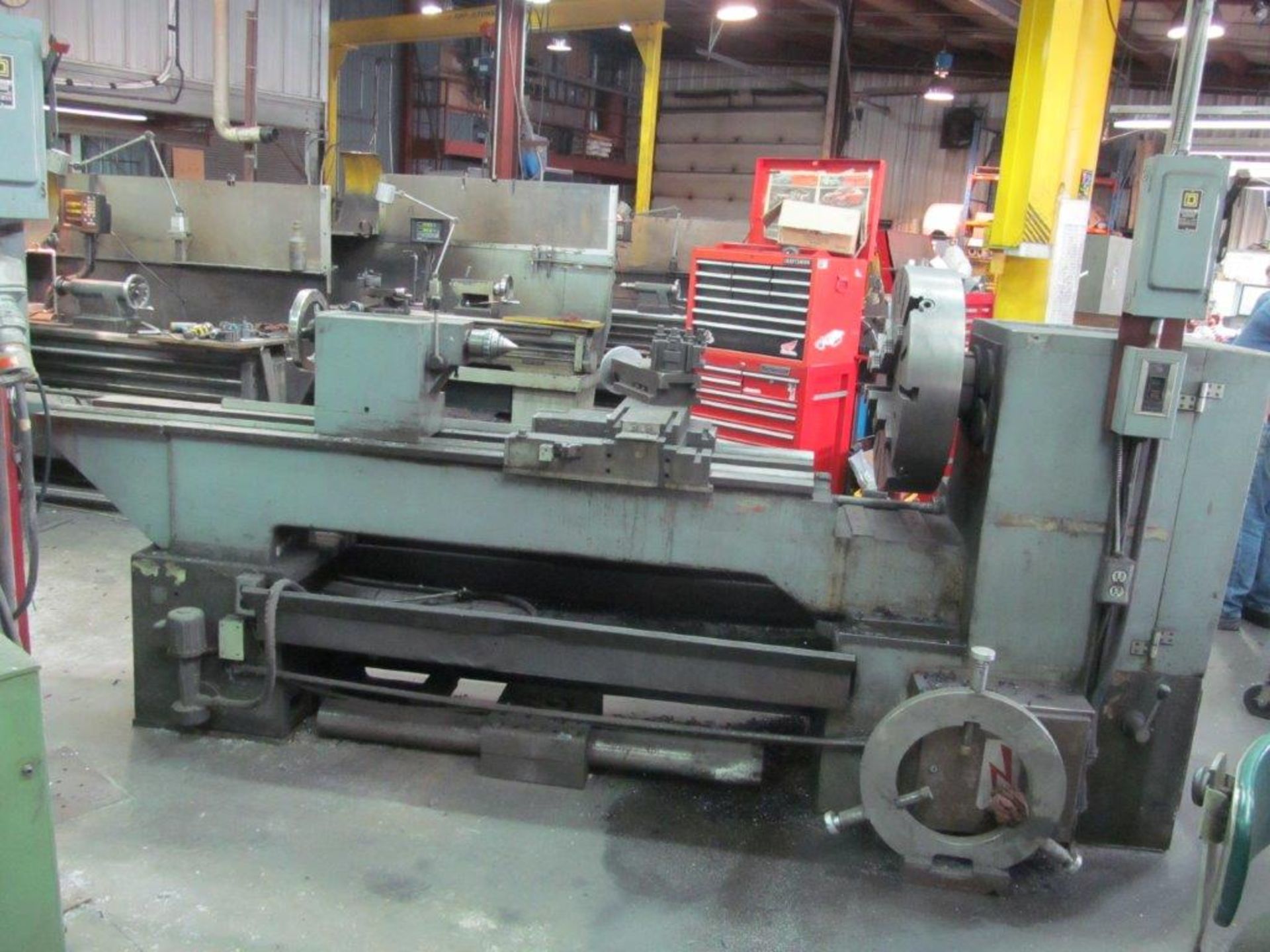 SATESTA (SPAIN) ENGINE LATHE 22" SWING X 60" - LOCATION, Hawkesbury, Ontario - Image 3 of 10