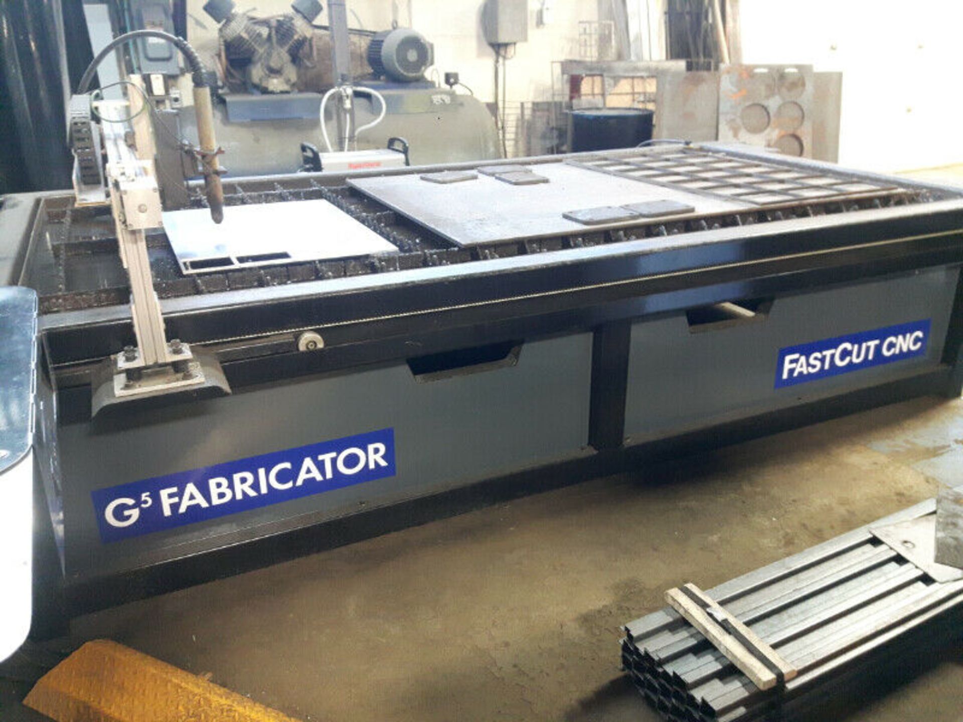 FASTCUT CNC PLASMA TABLE, 5’ x 10’ CAPACITY, YR 2008 - LOCATION: MONTREAL, QUEBEC - Image 2 of 8