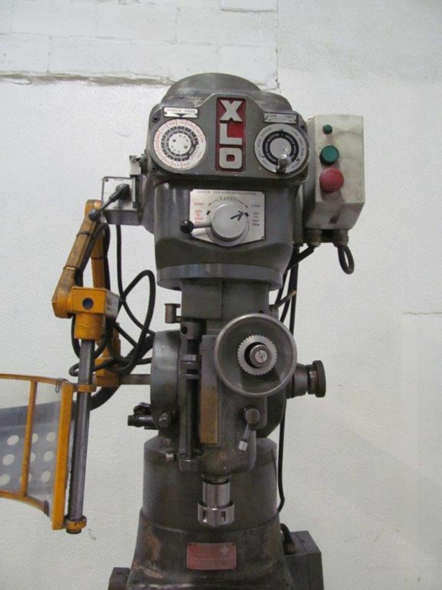 EX-CELL-O TURRET MILLING MACHINE, VARIABLE SPEED , MODEL 602 - LOCATION, HAWKESBURY, ONTARIO - Image 4 of 6