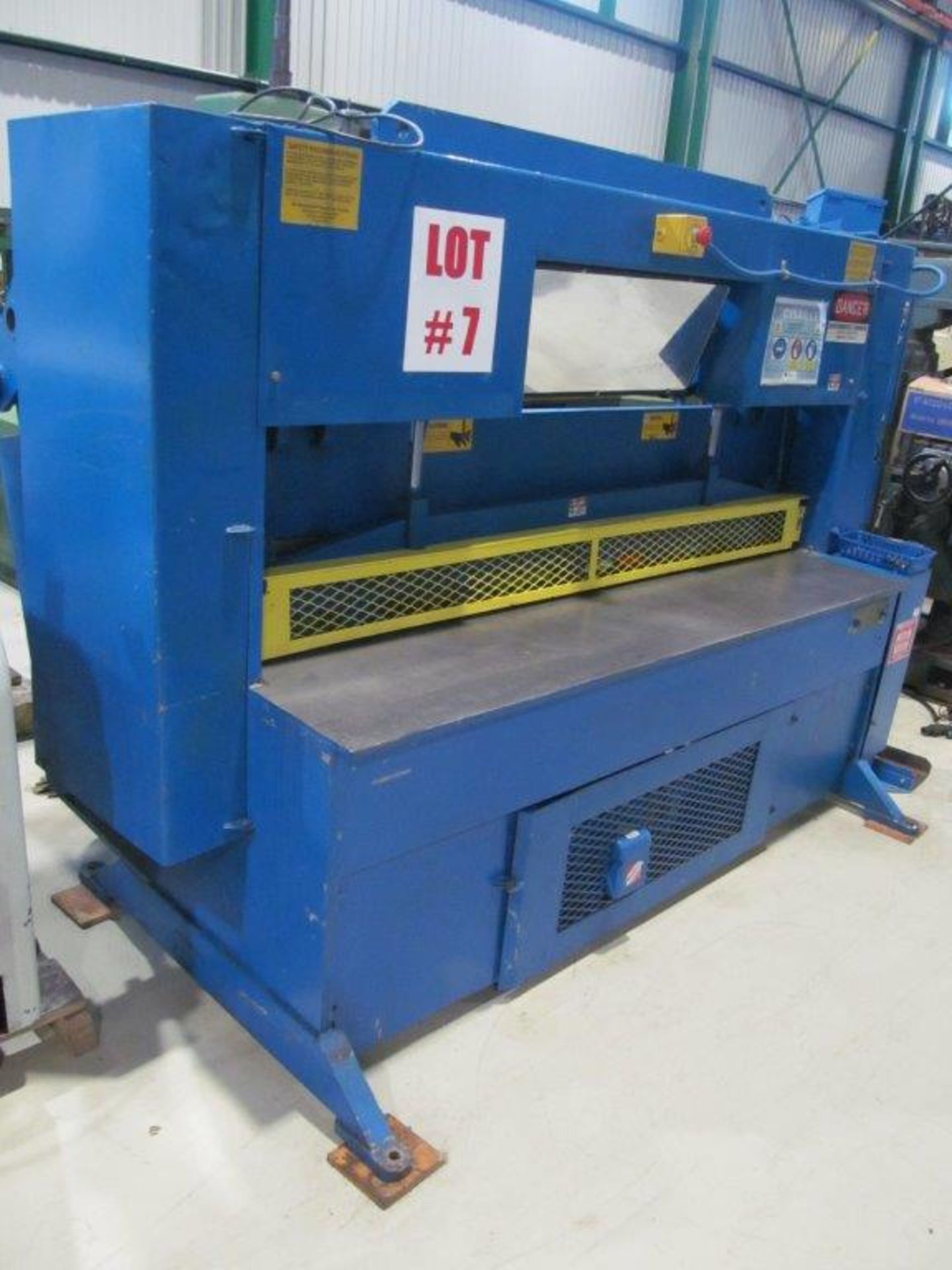 BARER HYDRAULIC SHEAR, MODEL 1676X6, S/N S01603, 6' X 1/4'' - LOCATION, MONTREAL, QUEBEC - Image 2 of 10