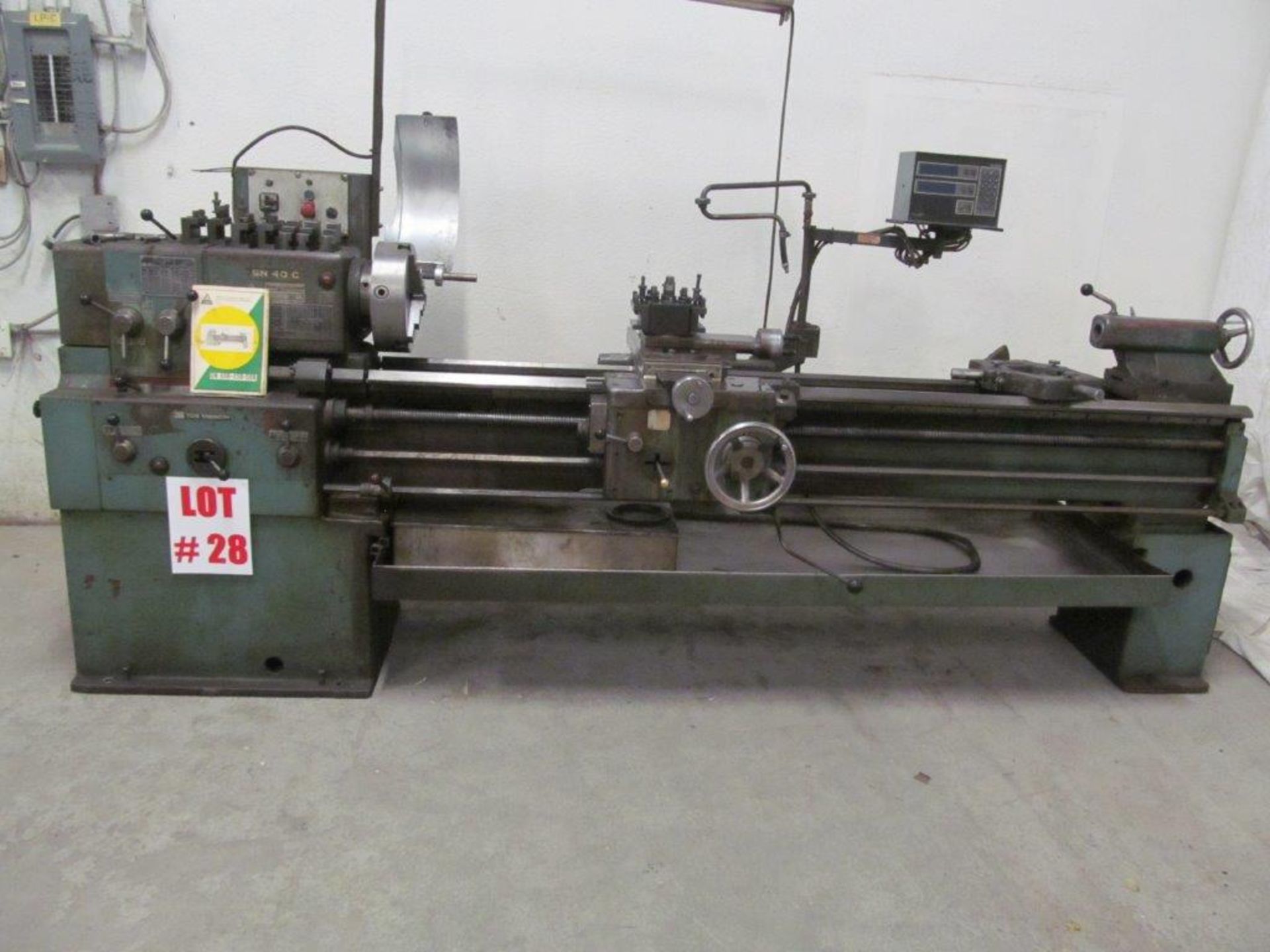 TOS SN40C ENGINE LATHE, 18'' SWING X 80 '' CENTERS - LOCATION, HAWKESBURY, ONTARIO