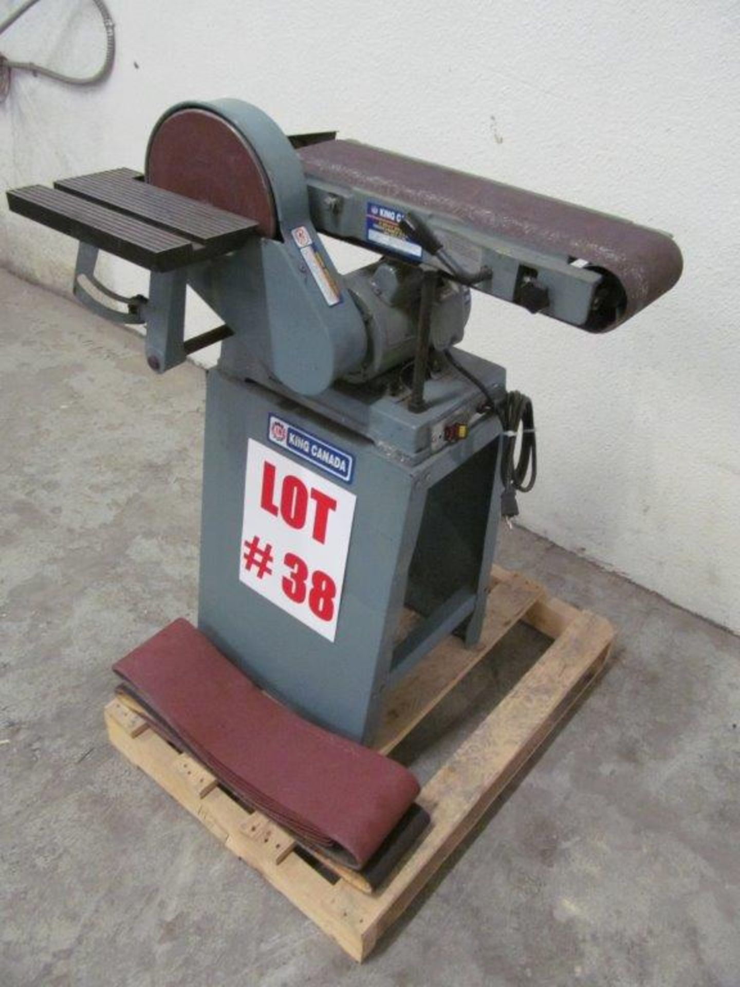 KING 6'' BELT & 9'' DISC SANDER, MODEL KC706L, 110V/1PH/60C - LOCATION, HAWKESBURY, ONTARIO - Image 3 of 4