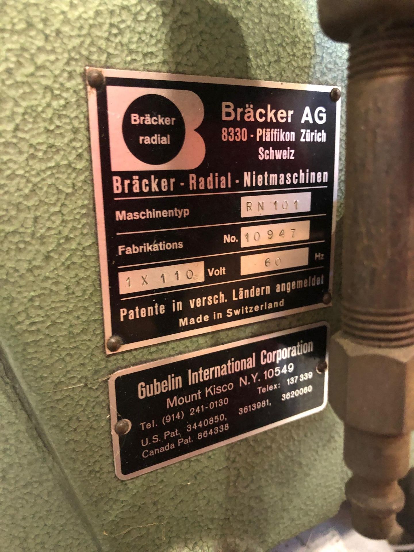 BRACKER AG ORBITUAL RIVITER, MODEL RN-101, S/N 10947, 10947 - LOCATION, MONTREAL, QUEBEC - Image 4 of 4