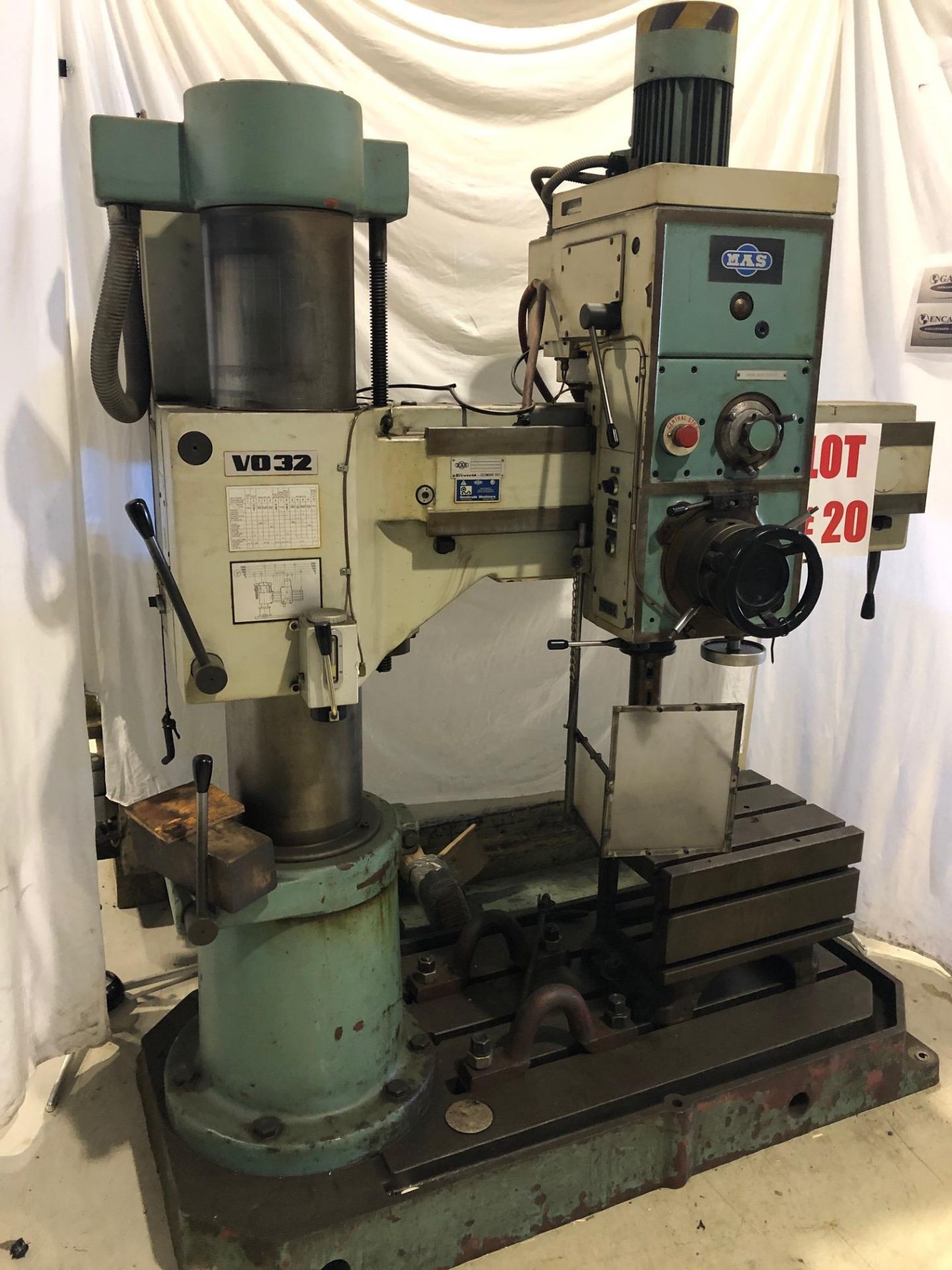 MAS RADIAL DRILL, MODEL V032, S/N 768, 45'' ARM - LOCATION, MONTREAL, QUEBEC - Image 2 of 5