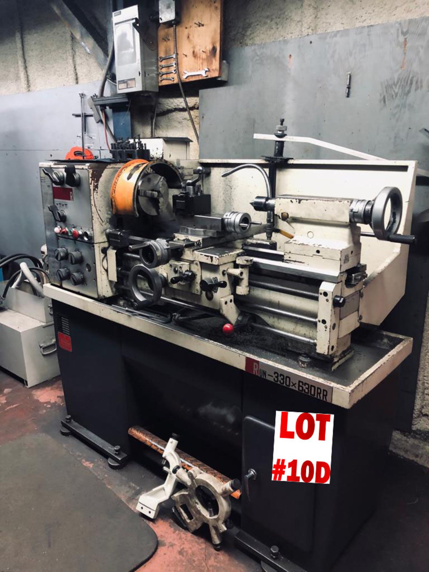 RUNMASTER LATHE, MODEL 330 X630, S/N D-0999-012, 12'' X 24'' - LOCATION, MOTREAL, QUEBEC