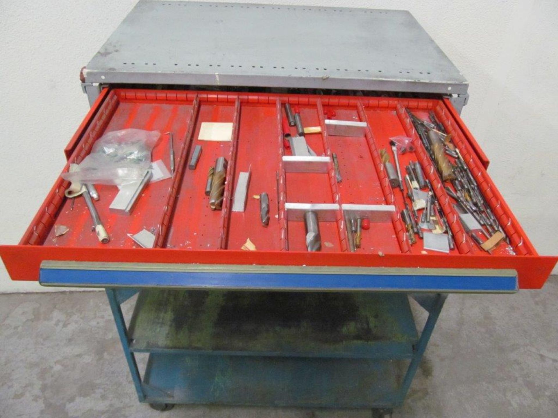 HEAVY DUTY MACHINIST (6) DRAWER TOOLBOX (FULL OF MOSTLY ENDMILLS), C/W STEEL ROLL AROUND - LOCATION, - Image 3 of 8