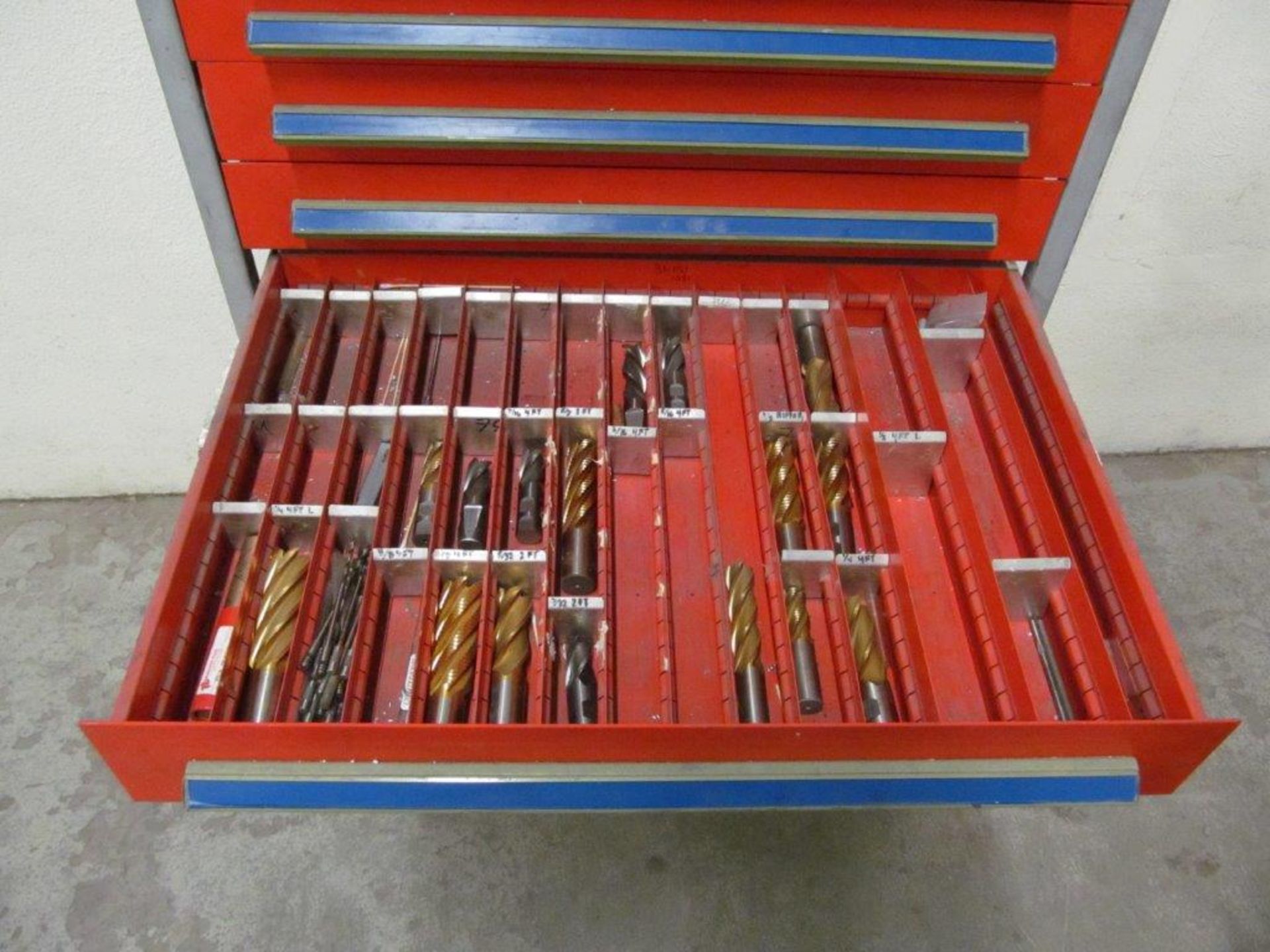 HEAVY DUTY MACHINIST (6) DRAWER TOOLBOX (FULL OF MOSTLY ENDMILLS), C/W STEEL ROLL AROUND - LOCATION, - Image 7 of 8