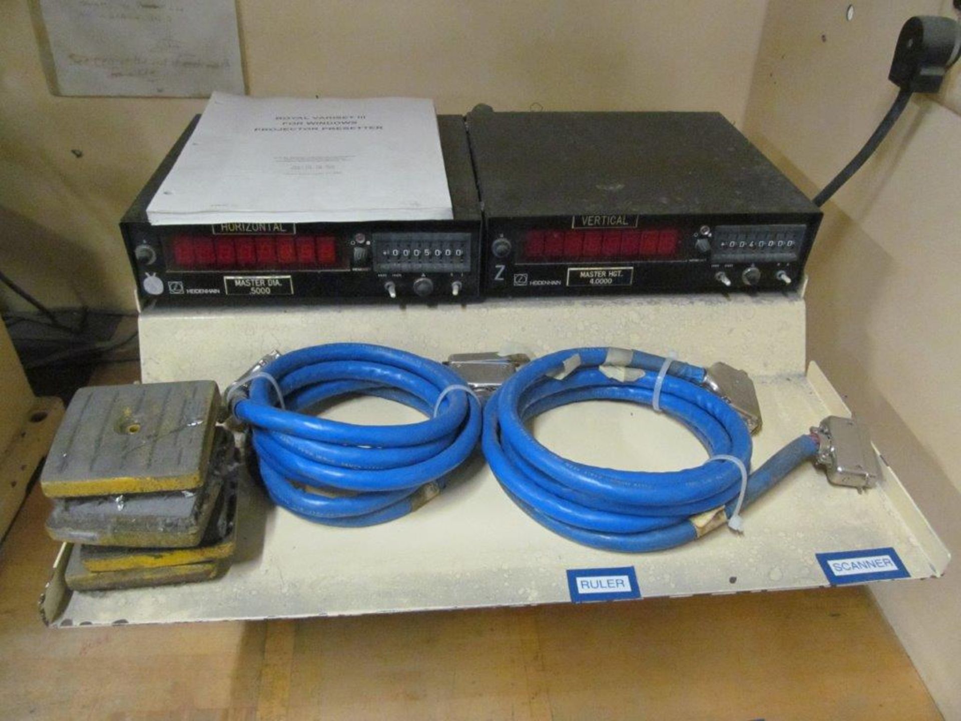 ROYAL VARISET TOOL CALIBRATION MACHINE (USA), 115V/1PH/60C - LOCATION - HAWKESBURY, ONTARIO - Bild 4 aus 6