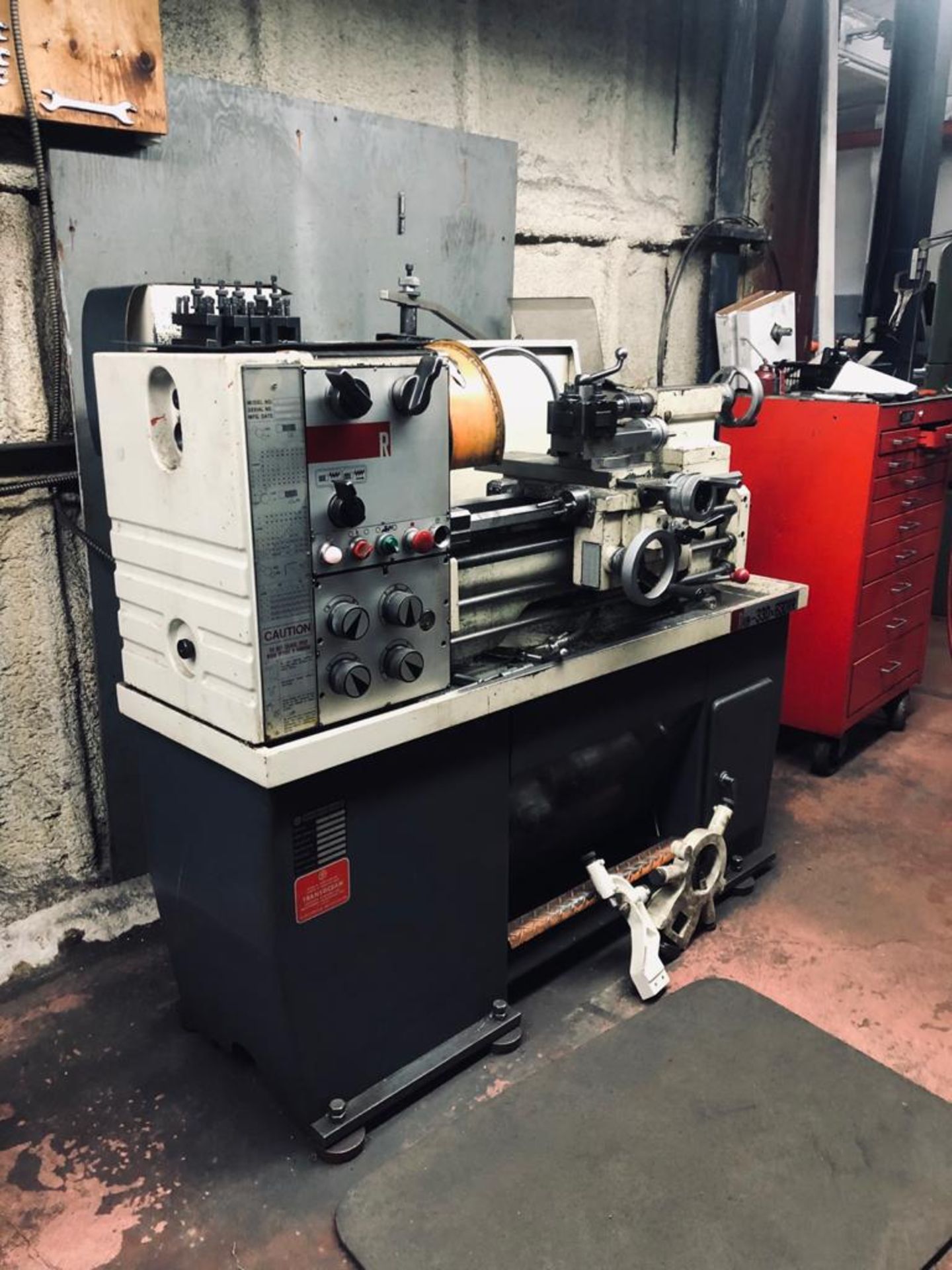 RUNMASTER LATHE, MODEL 330 X630, S/N D-0999-012, 12'' X 24'' - LOCATION, MOTREAL, QUEBEC - Bild 2 aus 4