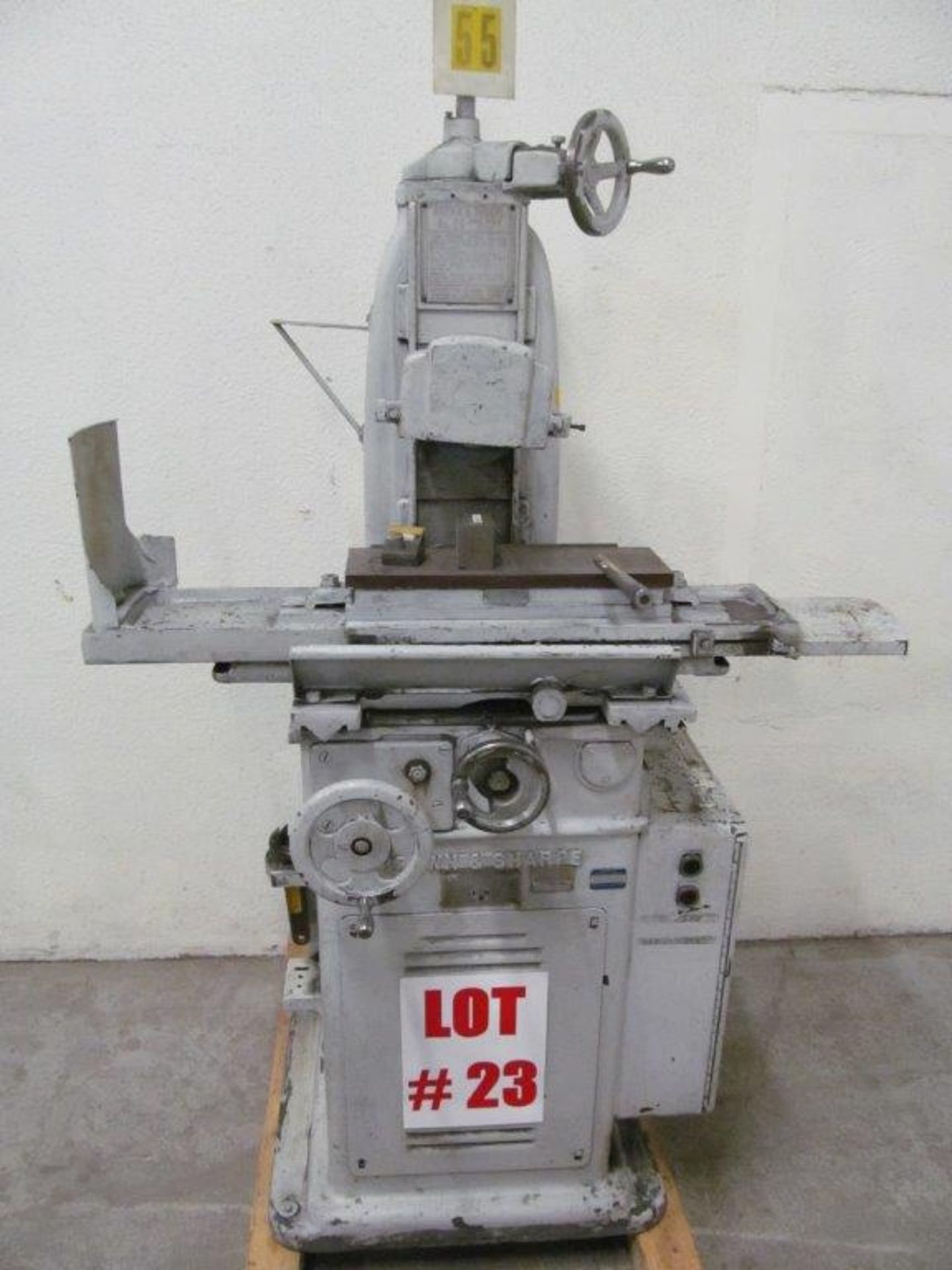 BROWN & SHARPE SURFACE GRINDER, MODEL 2B, 6'' X 18'' MAGNETIC TABLE - LOCATION - HAWKESBURY, ONTARIO - Image 3 of 7