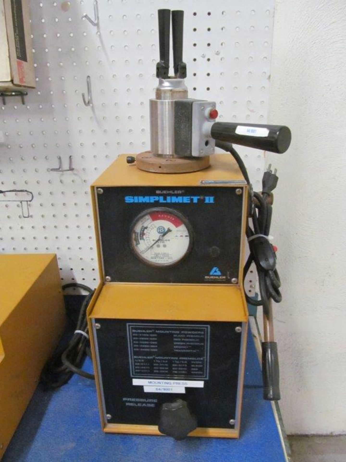 BUEKLER SURFMET II ABRASIVE BELT SANDER - LOCATION, HAWKESBURY, ONTARIO - Image 4 of 4