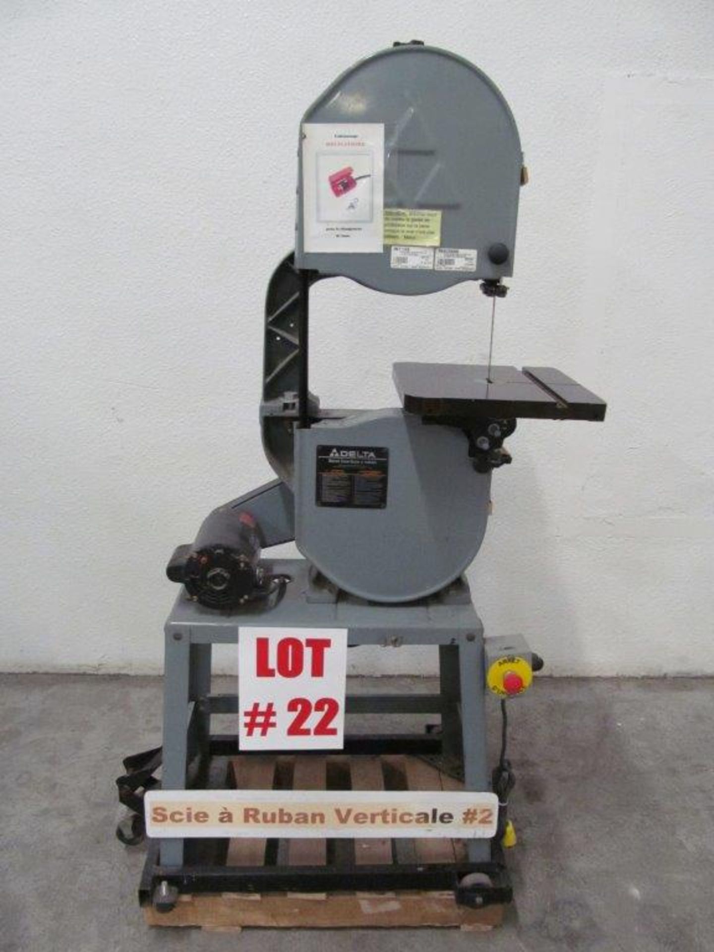 DELTA VERTICAL BANDSAW 13 1/2'' THROAT, 115V/1PH/60C - LOCATION - HAWKESBURY, ONTARIO