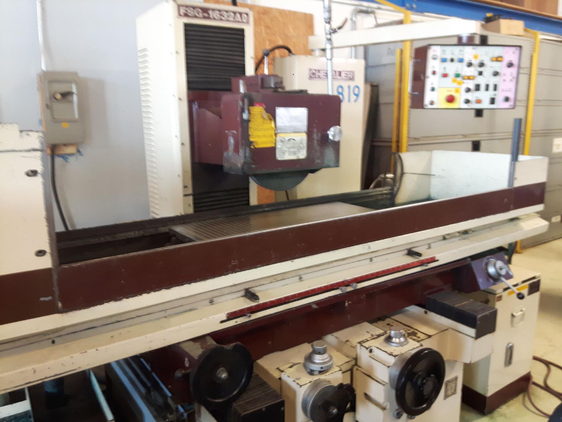 HYDRAULIC SURFACE GRINDER, MODEL CHEVALIER FSG-1632 AD LOCATION: MONTREAL AREA