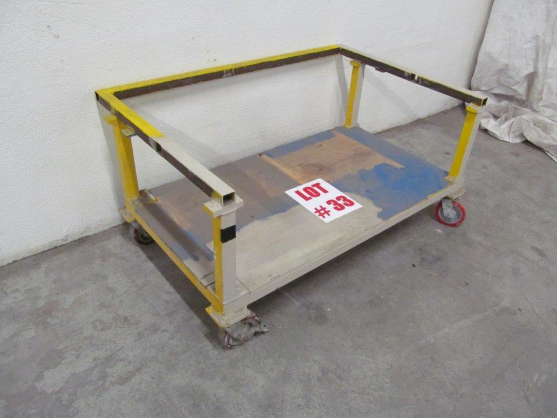 HEAVY DUTY STEEL CART ON CASTERS - LOCATION - HAWKESBURY, ONTARIO