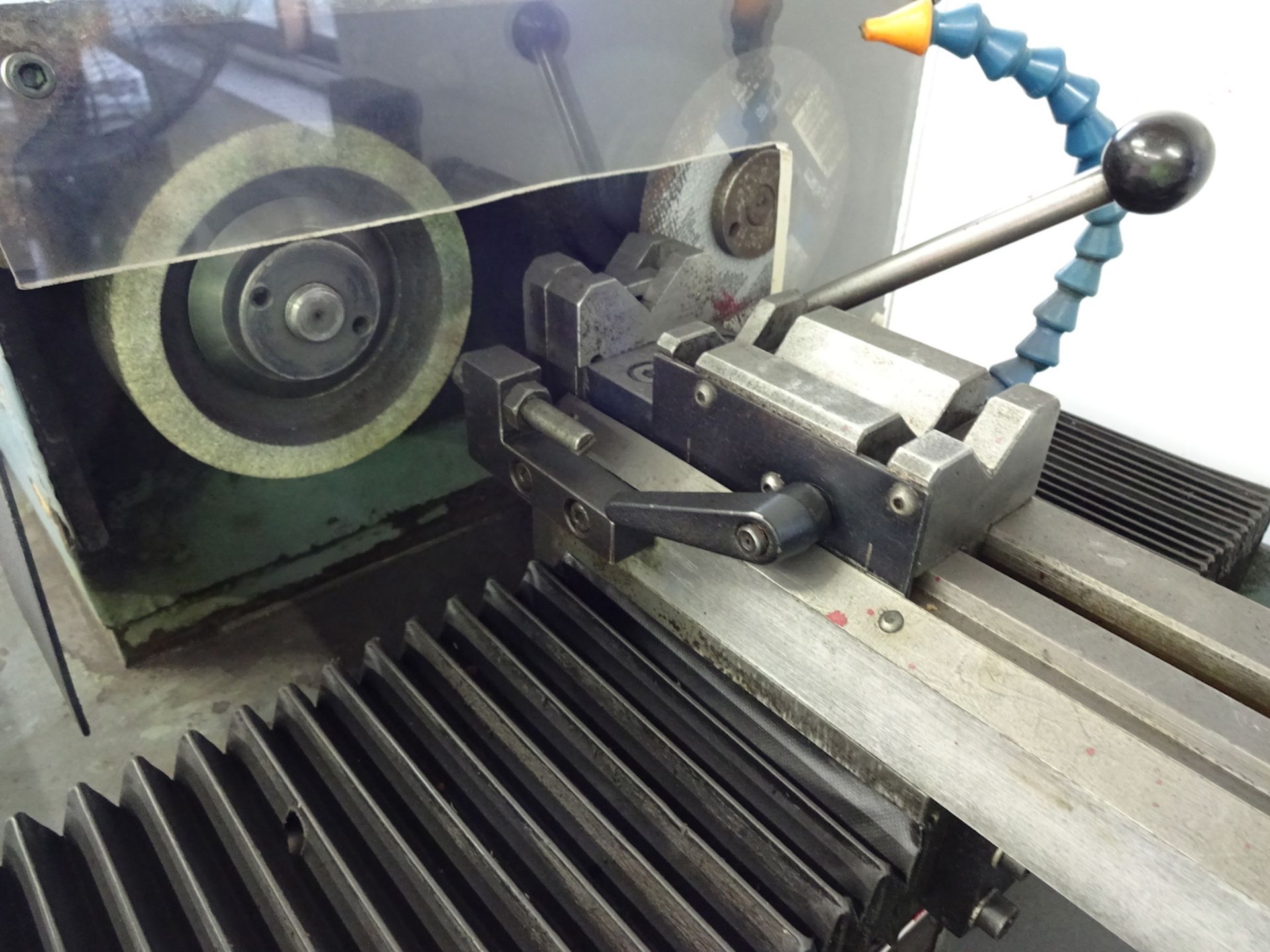 Dynamic Degen Knock-out Pin Mill - Cuts Knock-out Pins to Length and Grinds to Size - Image 3 of 4