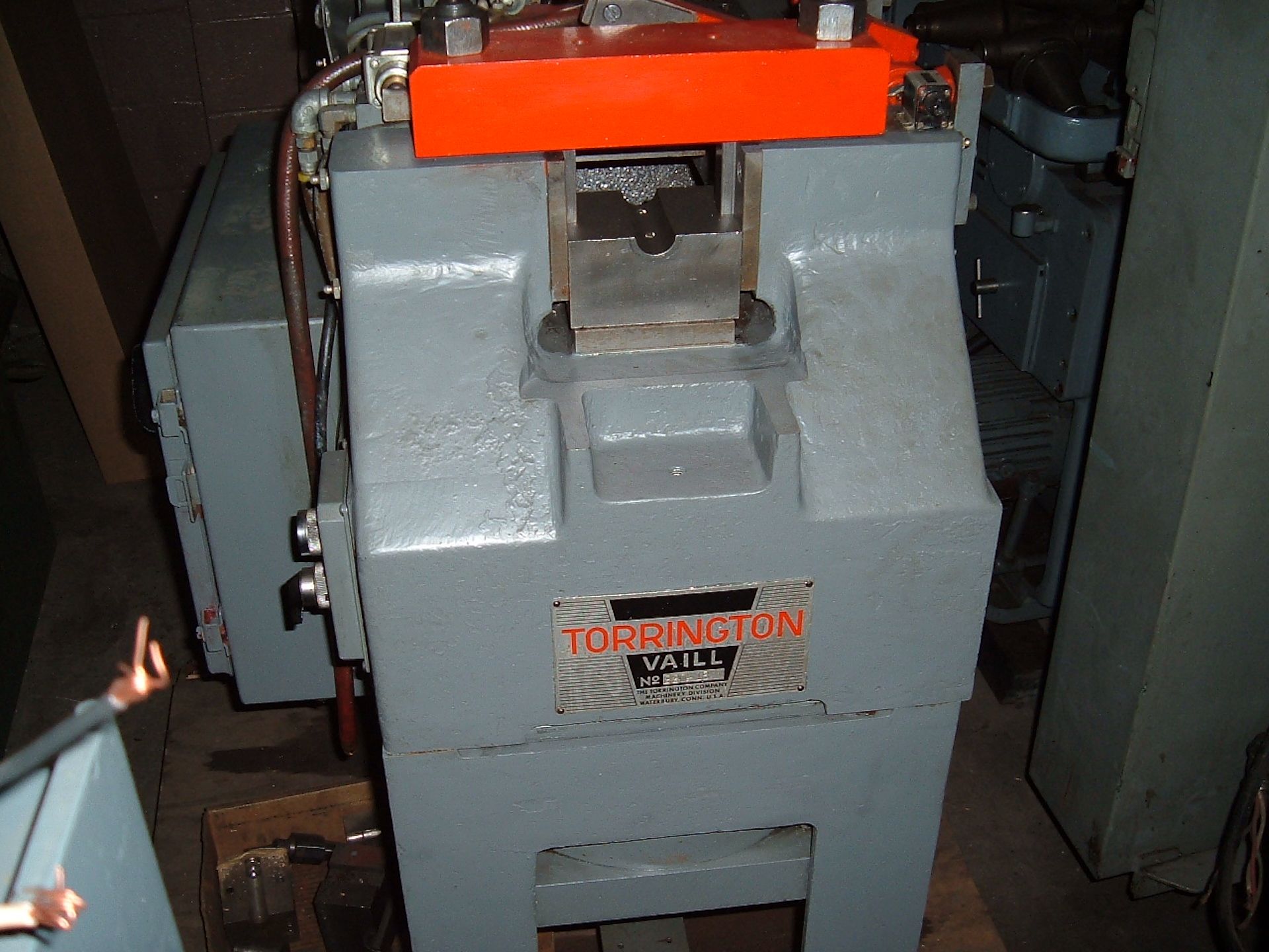 TORRINGTON-VAILL #220 END FORMING MACHINE, MFG-1987, SER# 220-18