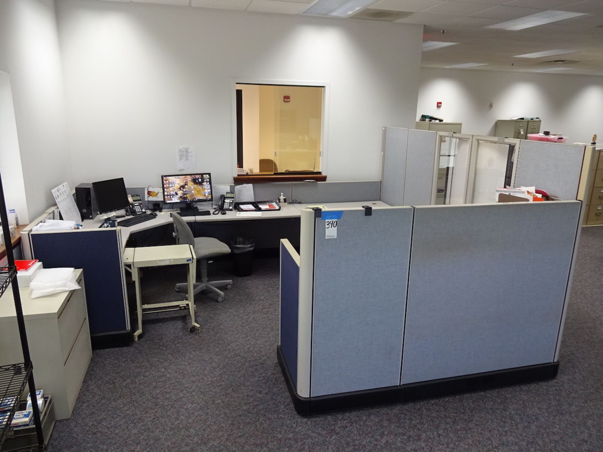 LOT: Modular Furniture Reception Area including Wrap-Around Desks & (2) Chairs