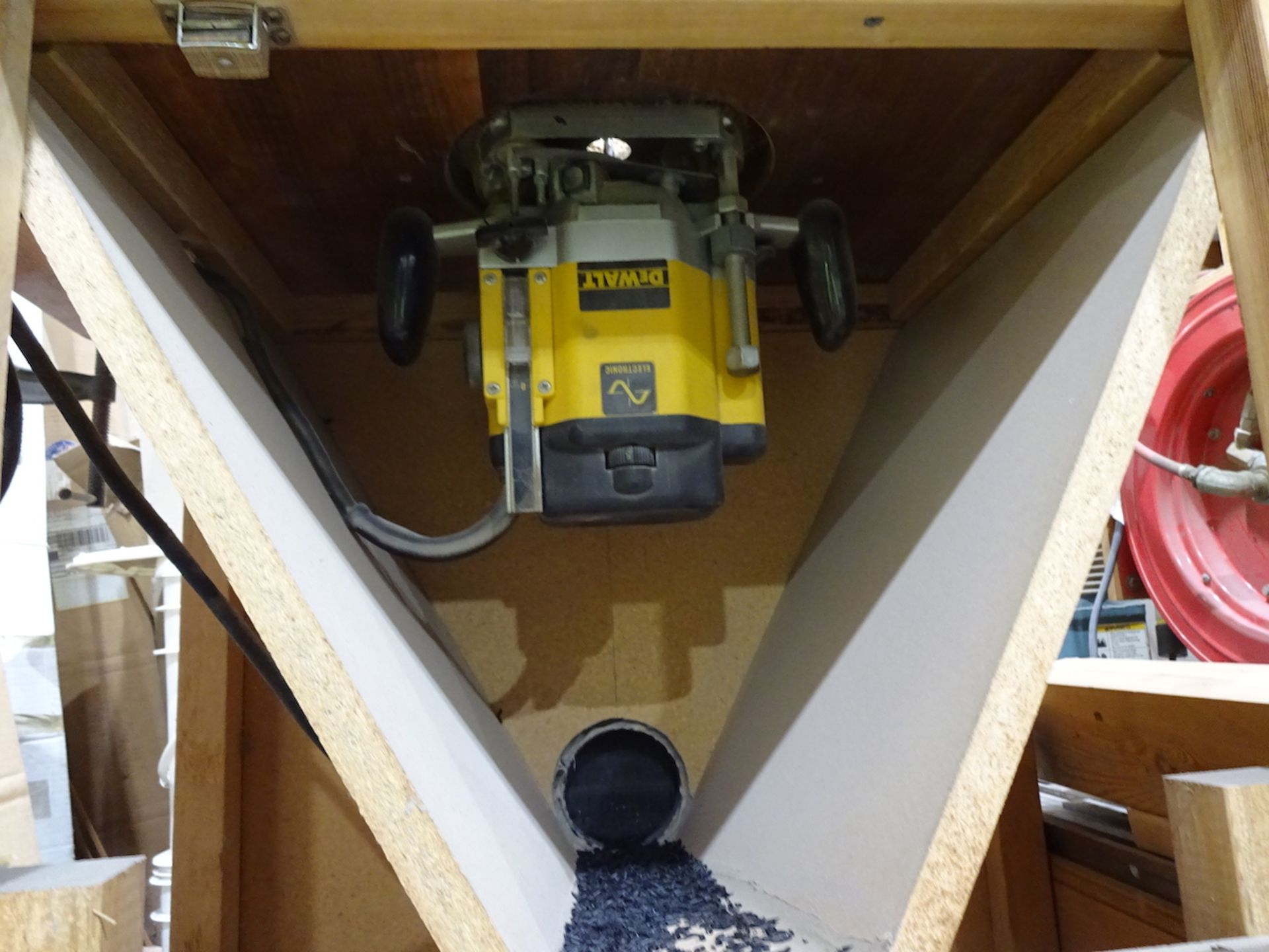 Router Table, with Dewalt Router - Image 2 of 2