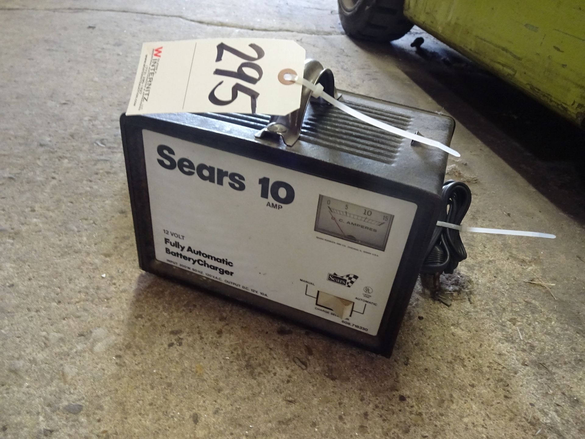 Sears 10 Amp 12 Volt Fully Automatic Battery Charger