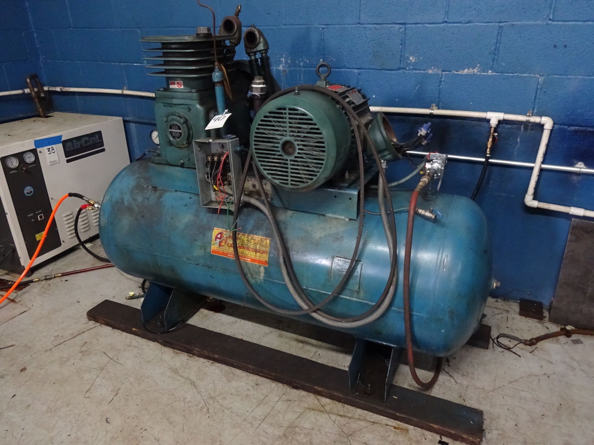 Curtis Toledo 20 HP Tank Mounted Air Compressor (needs repair)