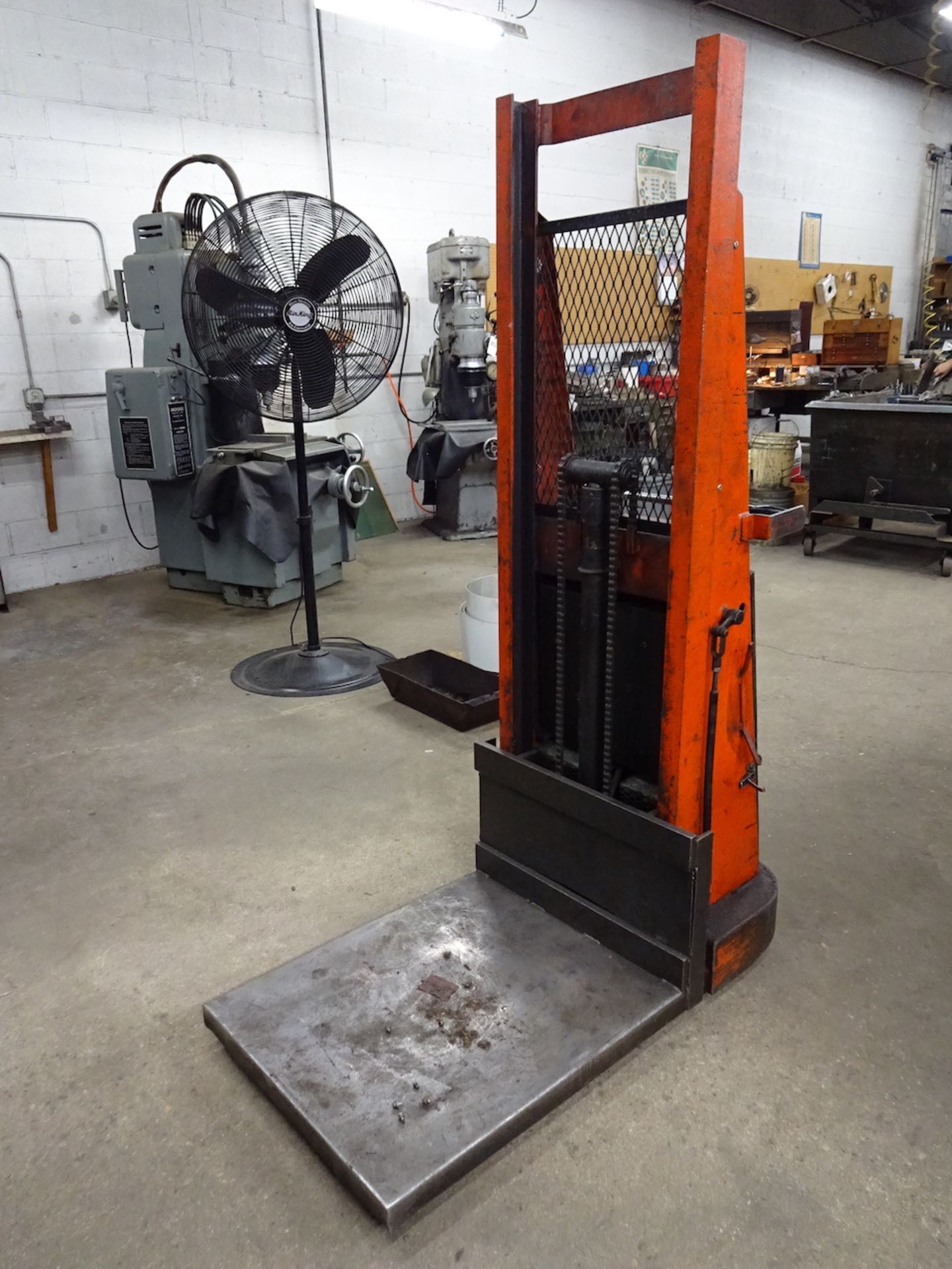 Weld-Bilt 1500 lb. Model 64P Electric Die Lift, S/N A-67-7 - Image 2 of 2