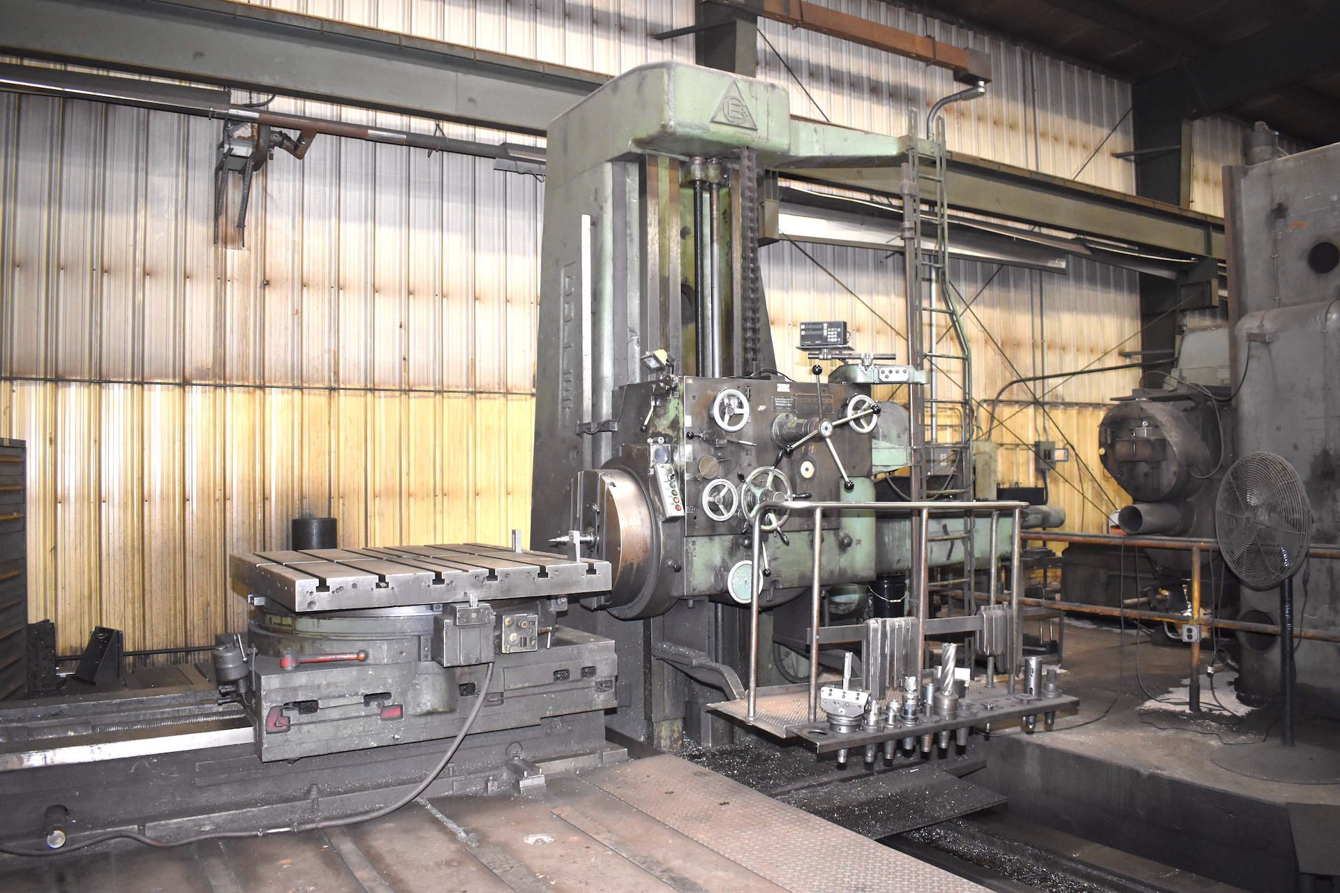 Collet & Englehard 4 in. (approx.) Horizontal Floor Type Boring Mill, S/N N/A, Sony 2-Axis Digital